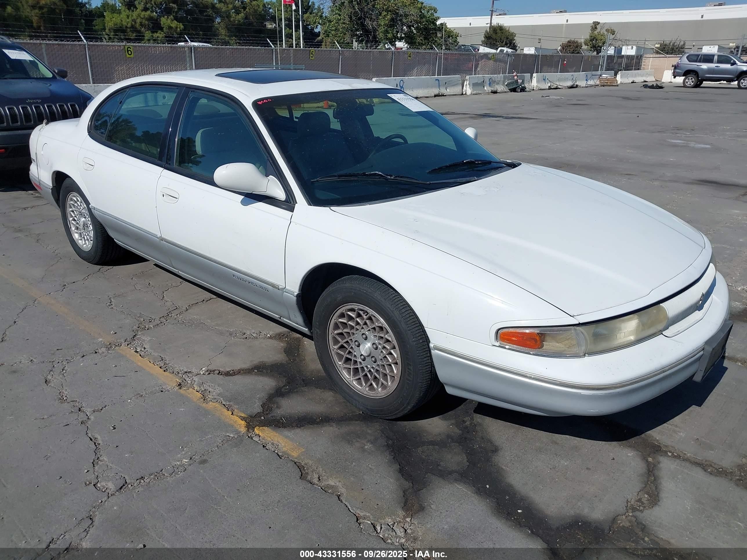 1994 Chrysler LHS, VIN 2C3ED56F9RH225470 — Normal wear