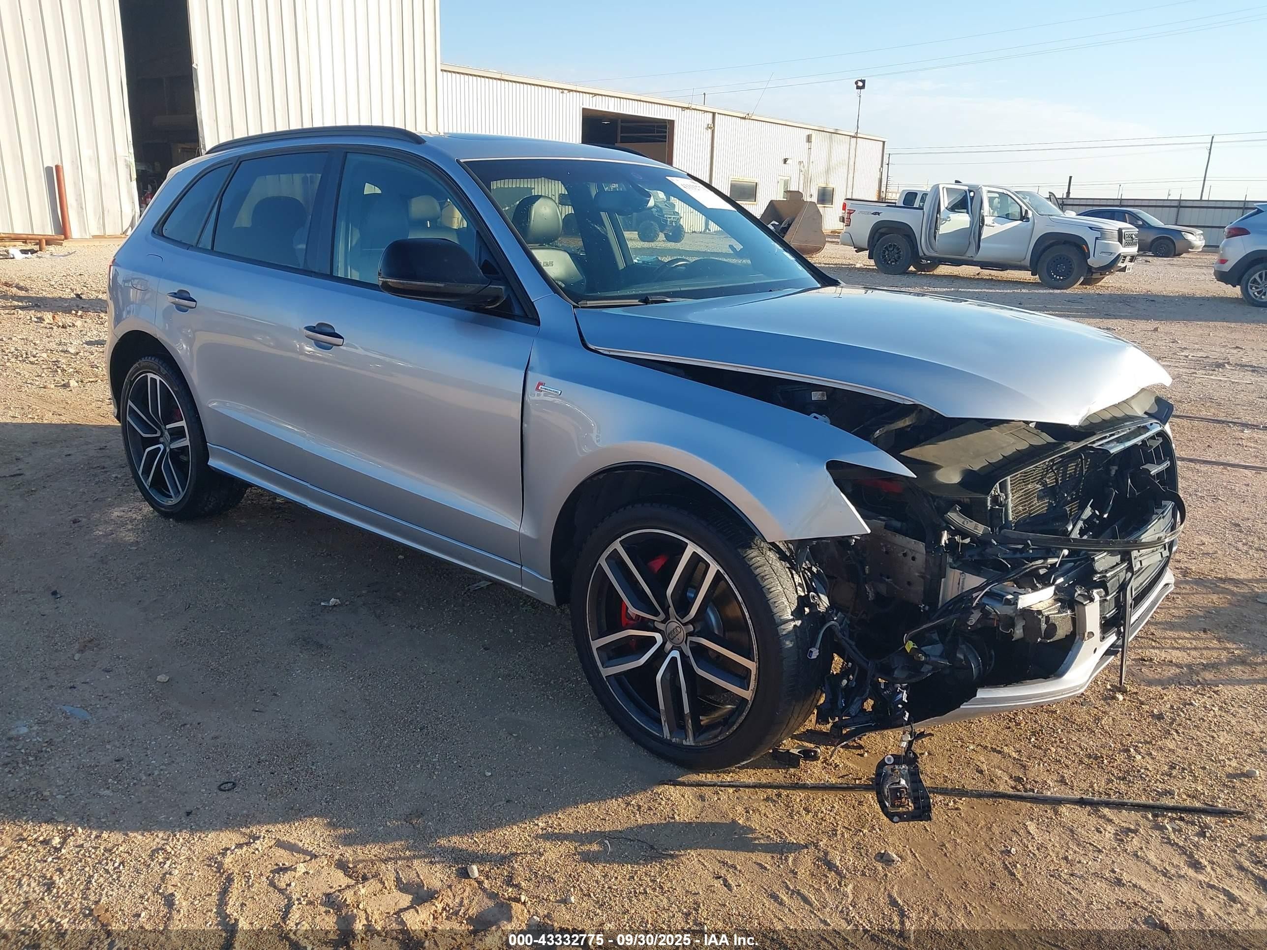 2017 Audi SQ5 Premium Plus, VIN WA1CCAFP2HA075782 — Front end