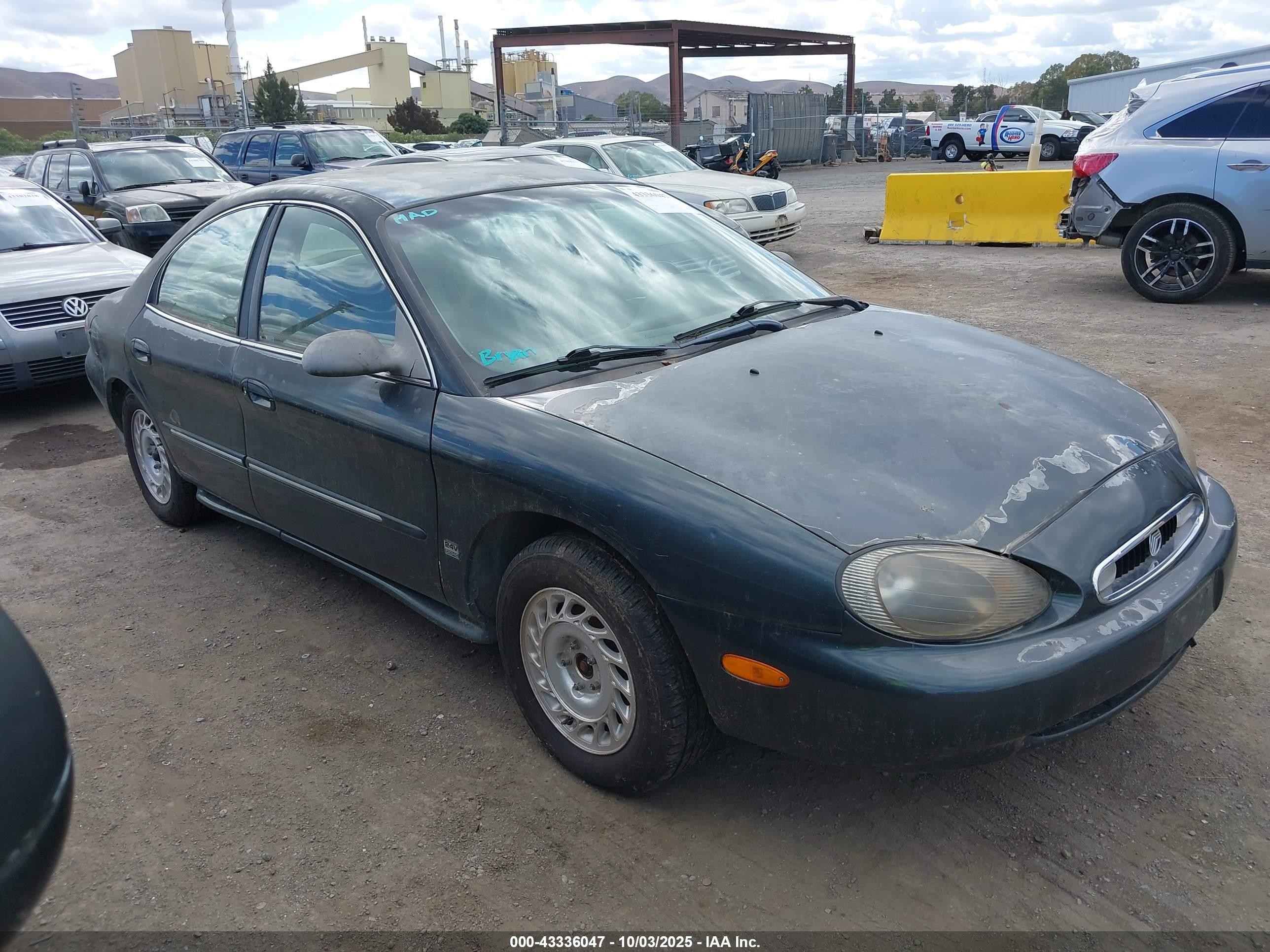 1998 Mercury Sable LS Premium Group, VIN 1MEFM53S1WA651194 — Обычный износ
