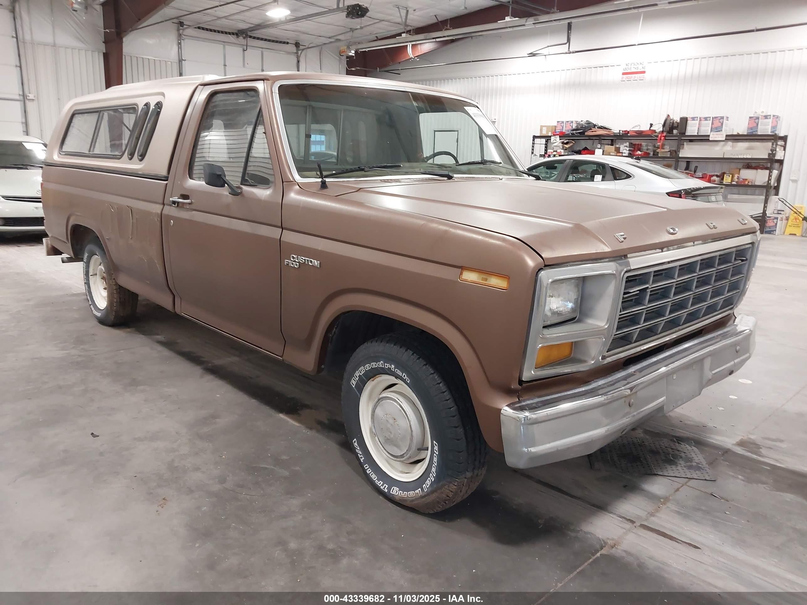 1981 Ford F-100, VIN 2FTCF10E1BCB02139 — Side