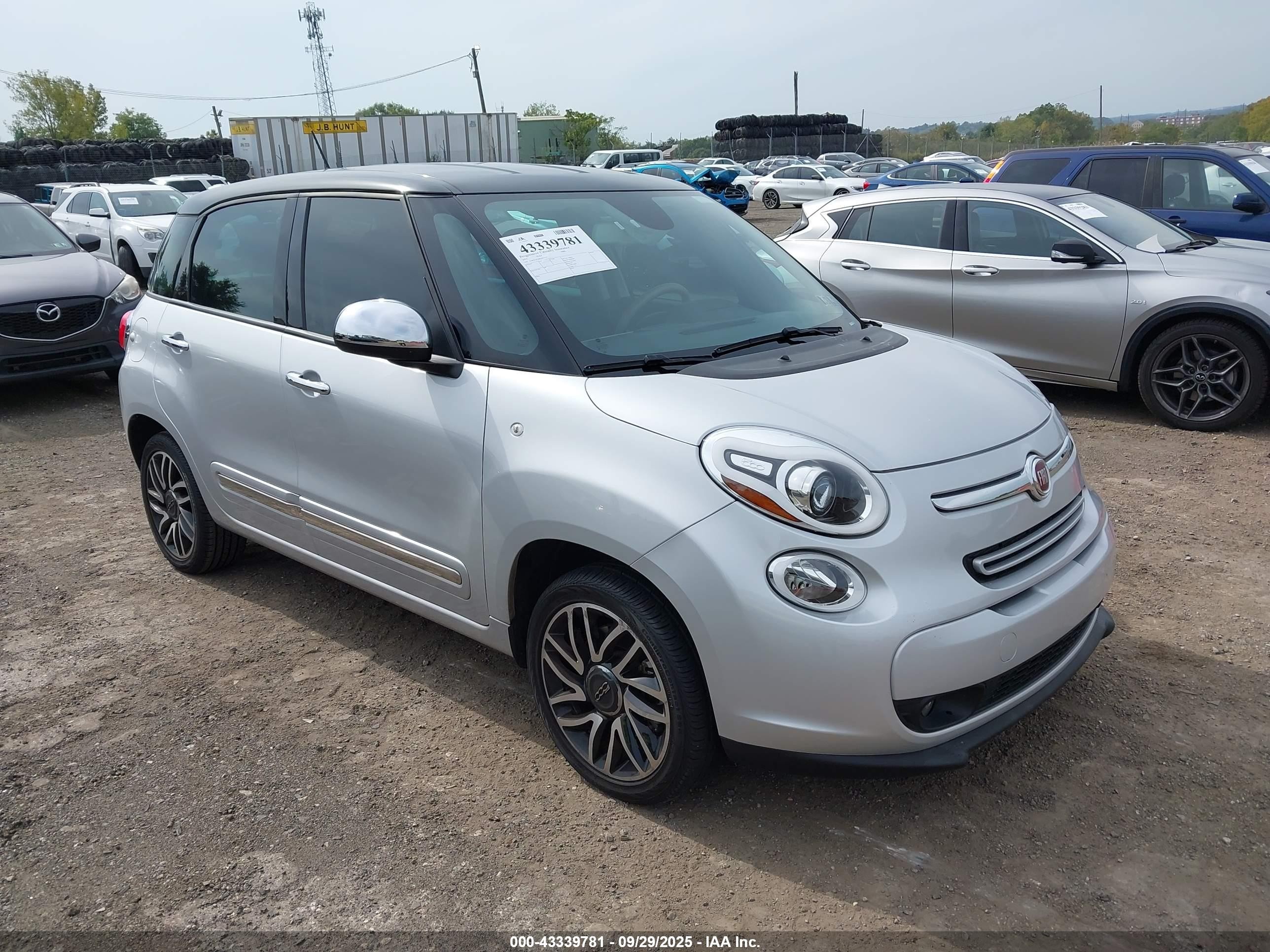 2015 FIAT 500L Lounge, VIN ZFBCFACH6FZ031117 — Front end