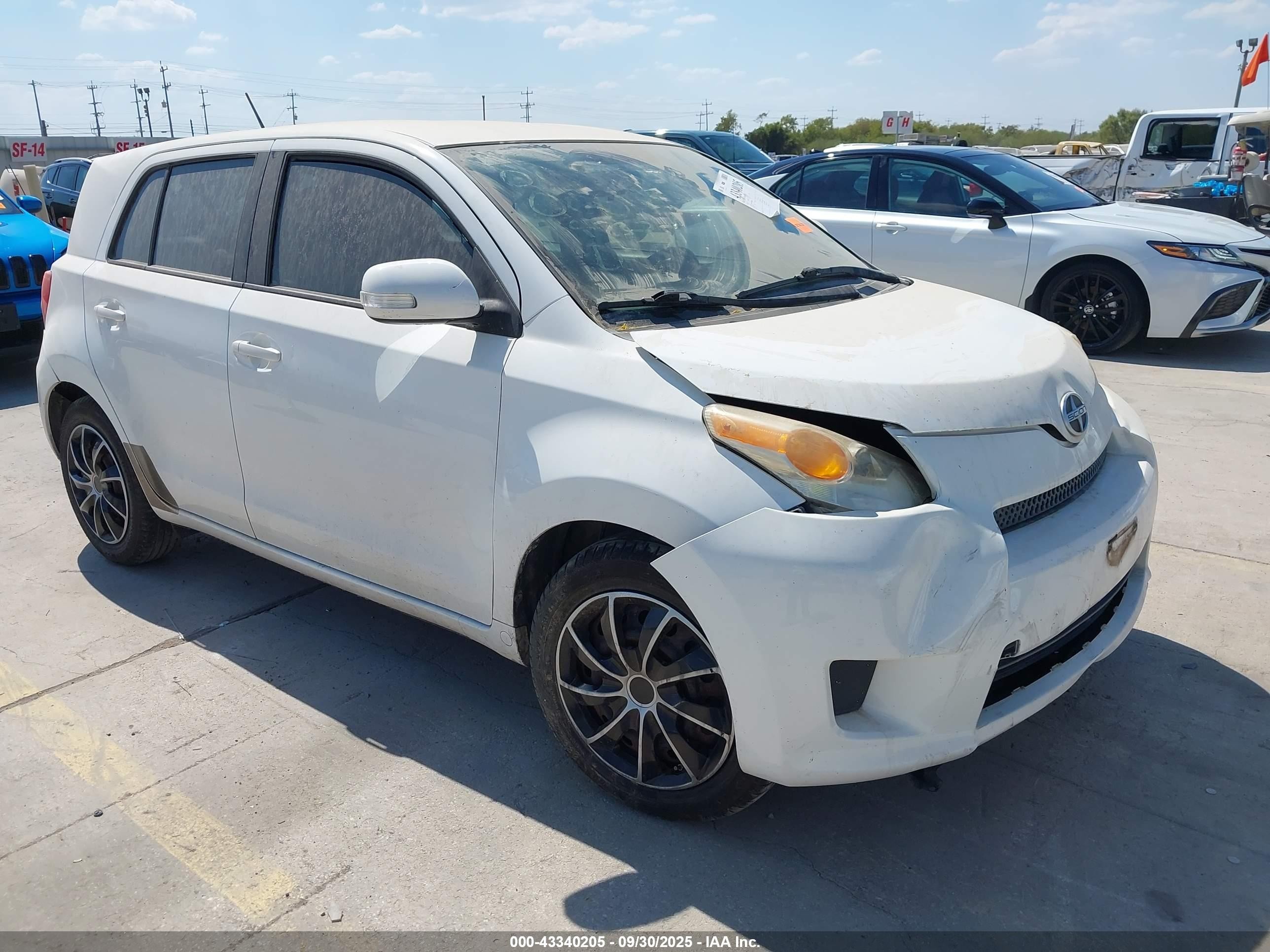 2010 Scion xD, VIN JTKKU4B41A1000968 — Front end