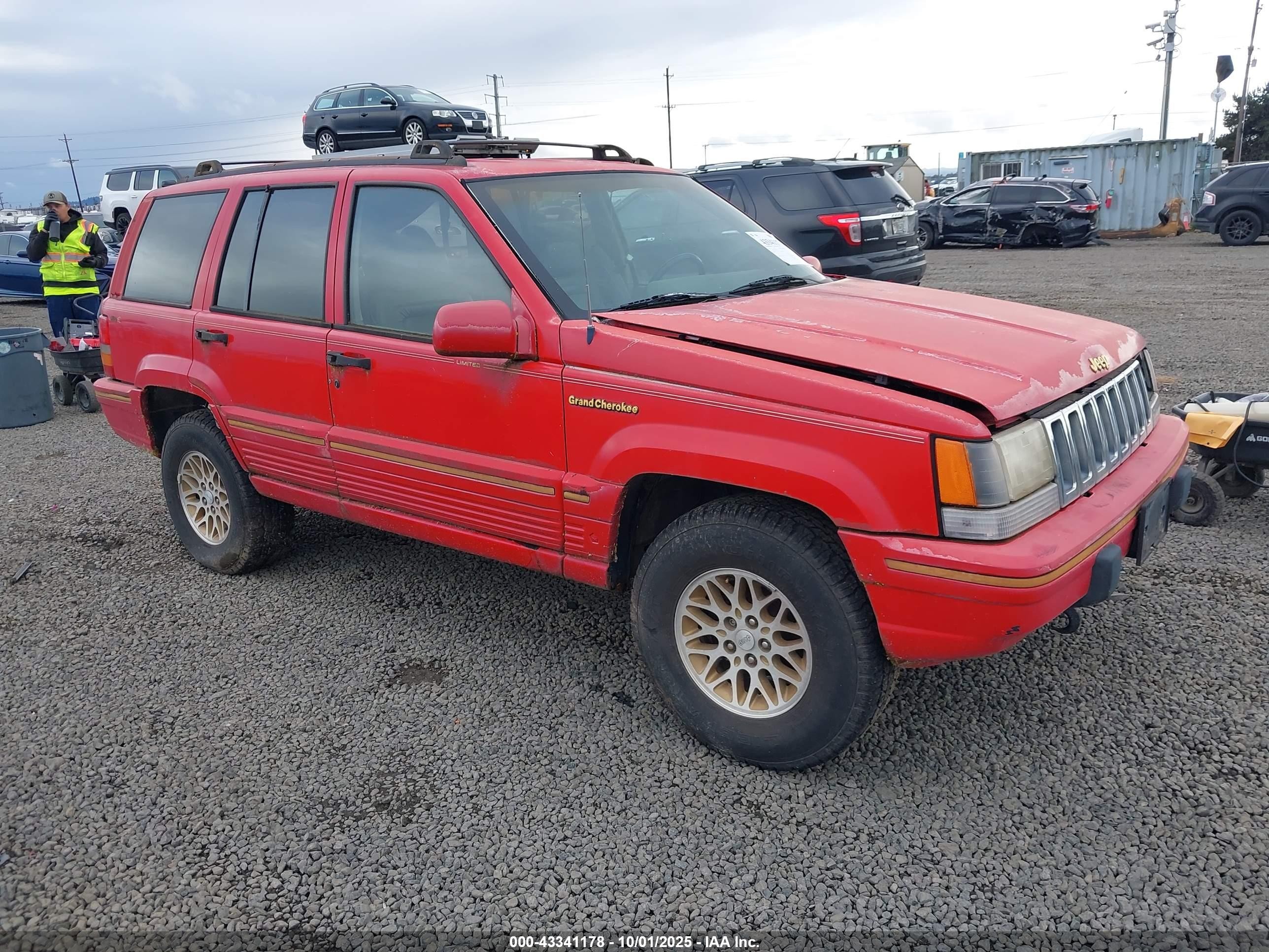 1993 Jeep Grand Cherokee Limited, VIN 1J4GZ78Y8PC712489 — Normal wear
