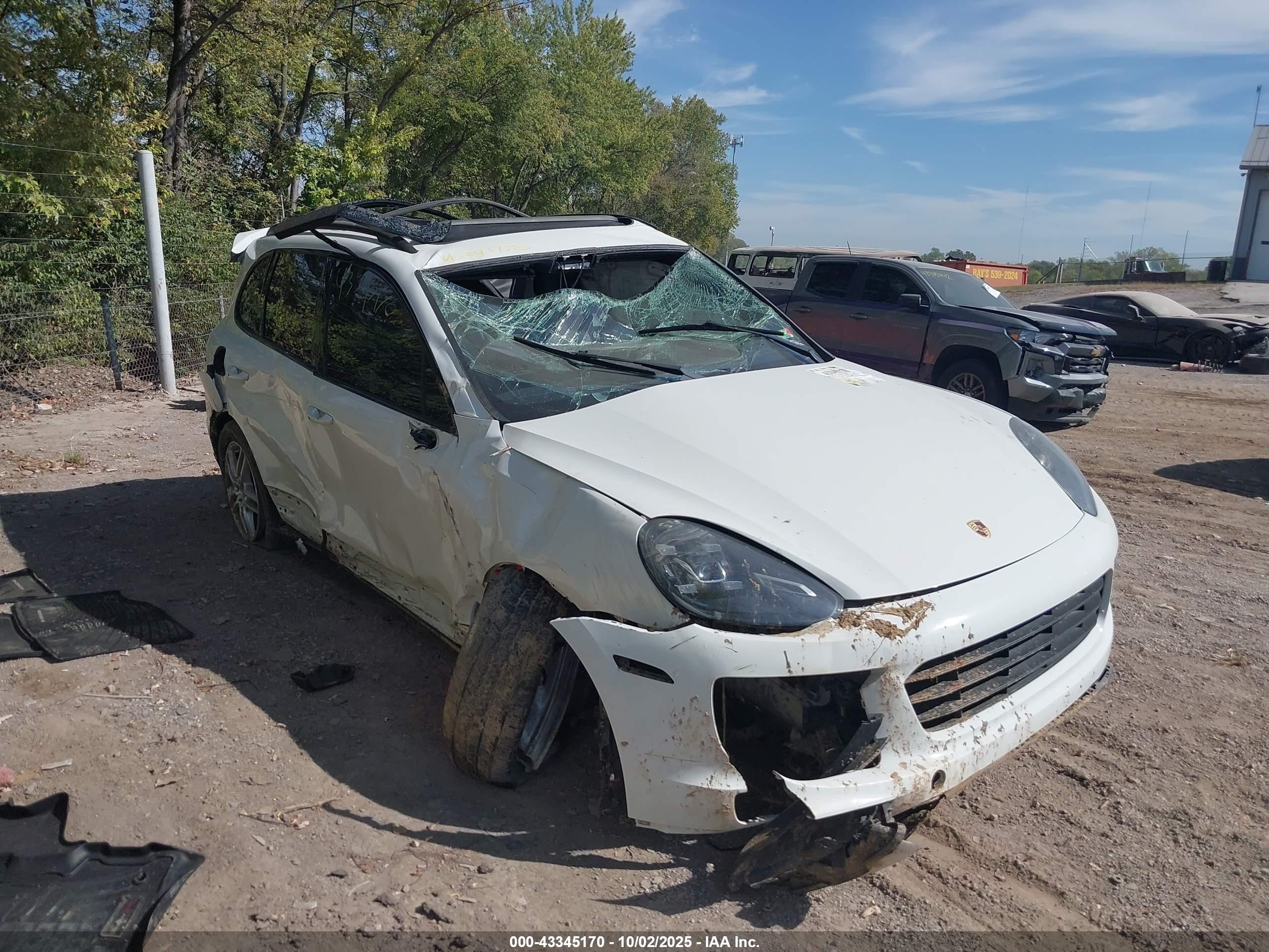 2016 Porsche Cayenne, VIN WP1AA2A2XGLA08207 — Rollover