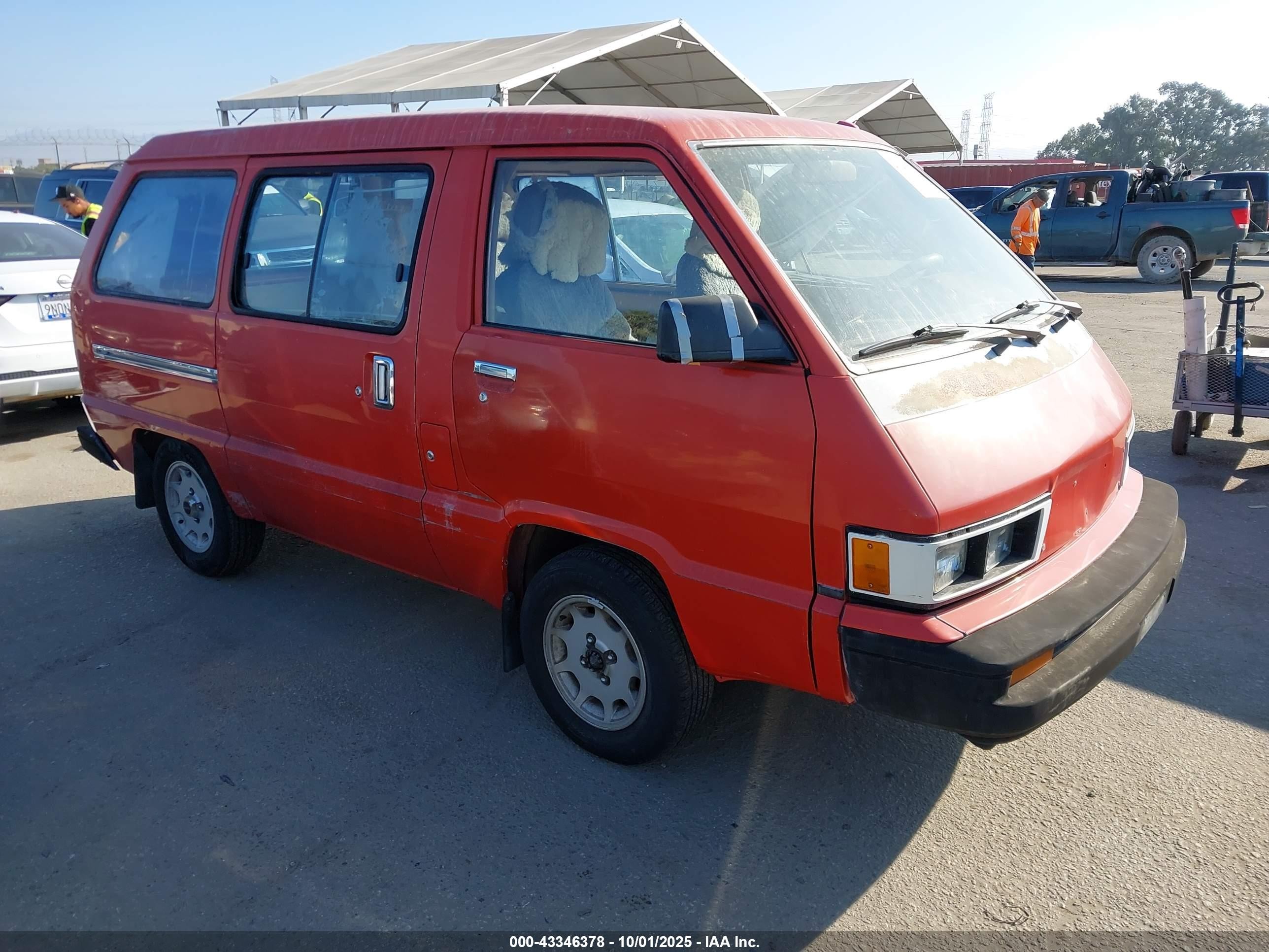 1984 Toyota VAN, VIN JT3YR22V0E5025069 — Side