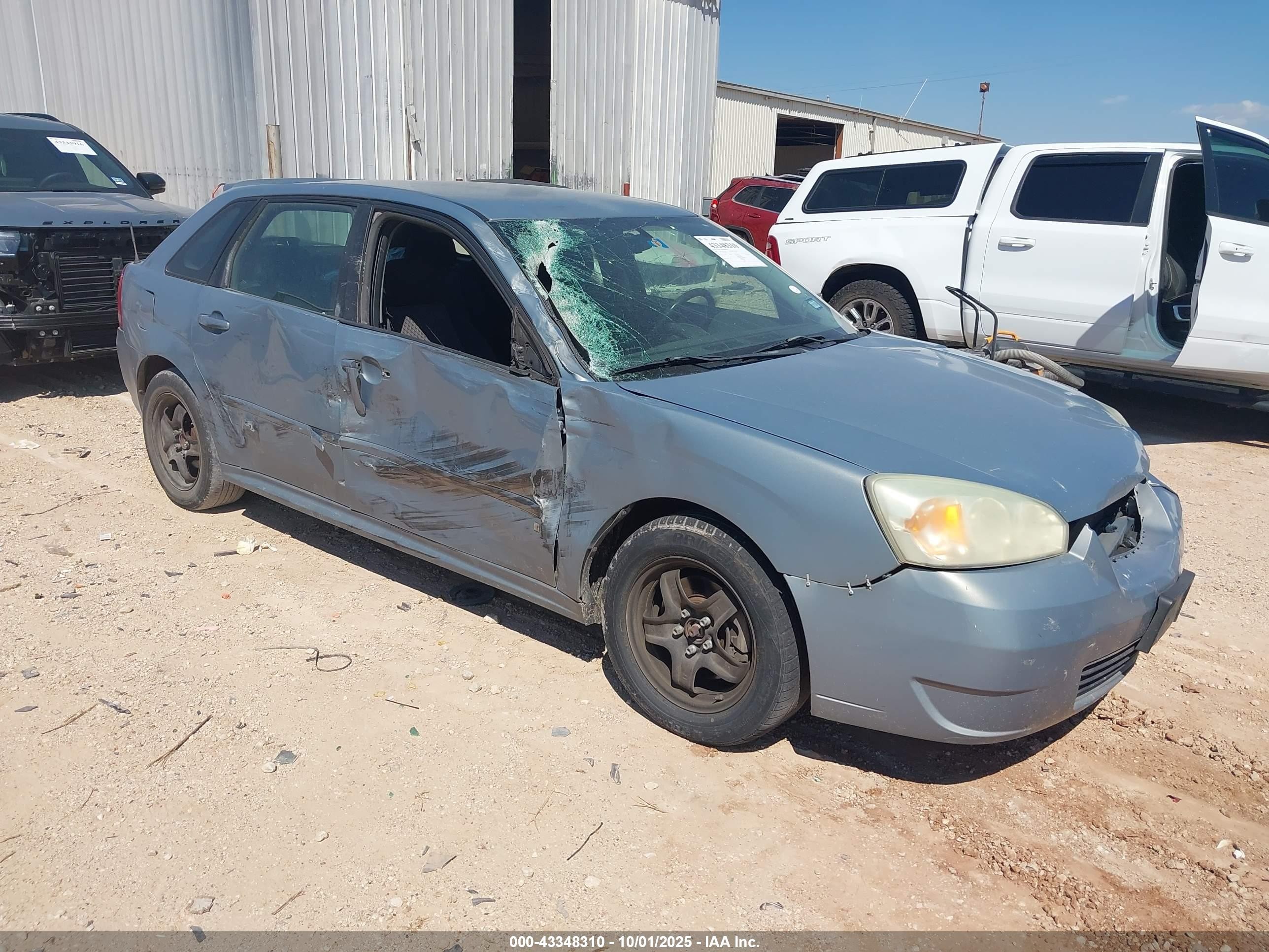 2007 Chevrolet Malibu Maxx LT, VIN 1G1ZT67N97F163555 — Side