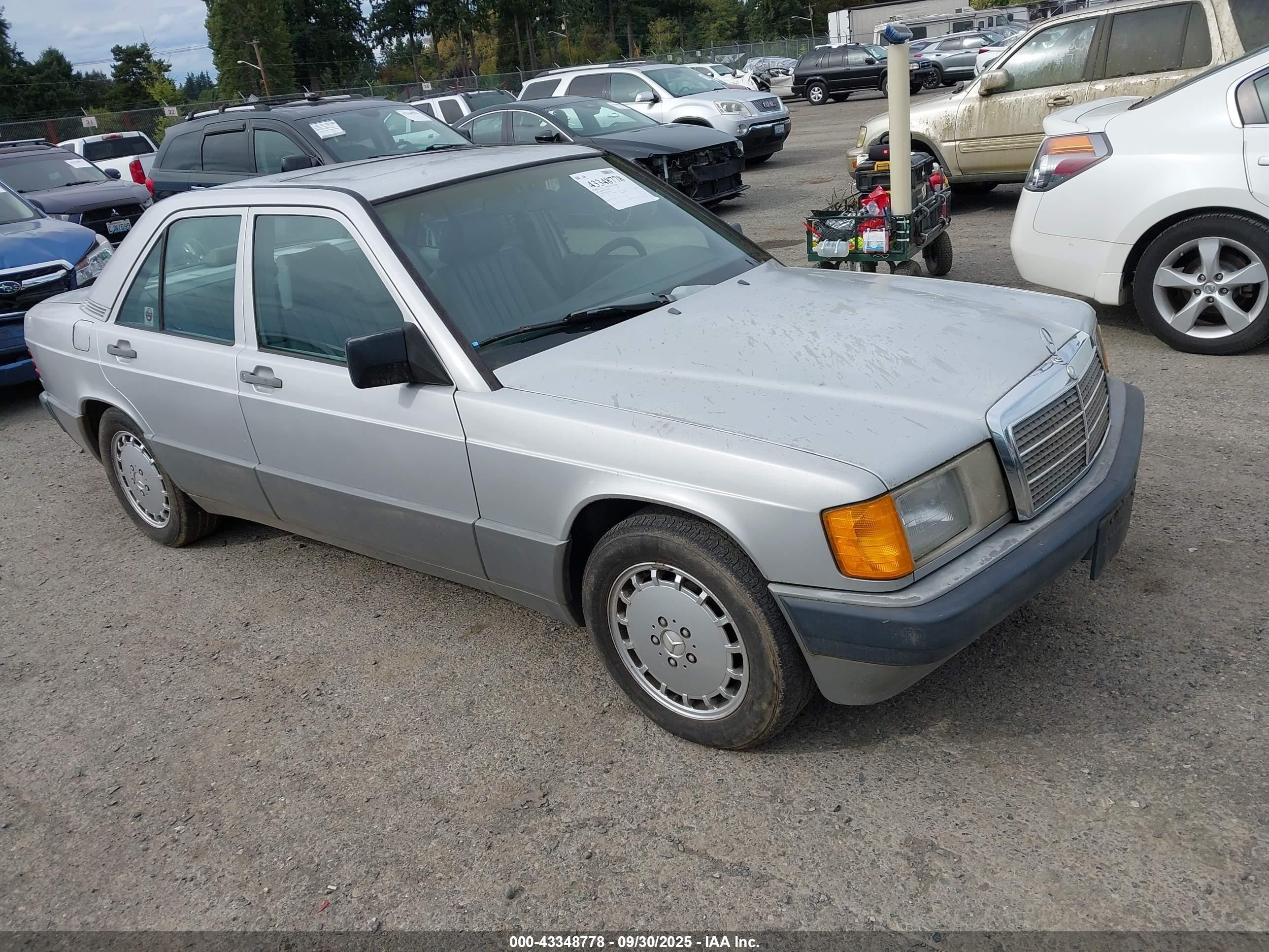 1989 Mercedes-Benz 190, VIN WDBDA29D1KF653547 — Side