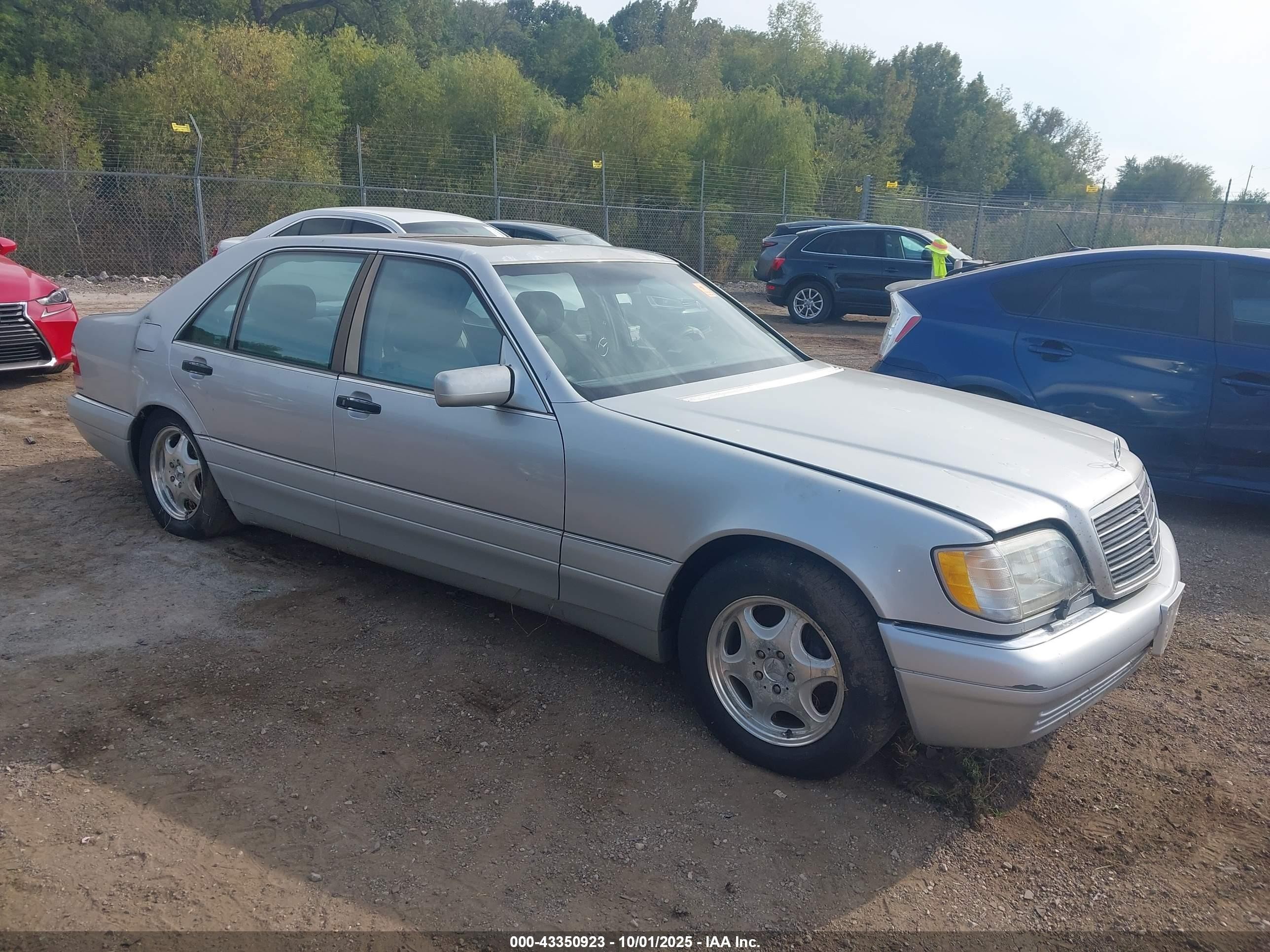 1998 Mercedes-Benz S 320/430/500, VIN WDBGA51G3WA382238 — Biohazard / chemical