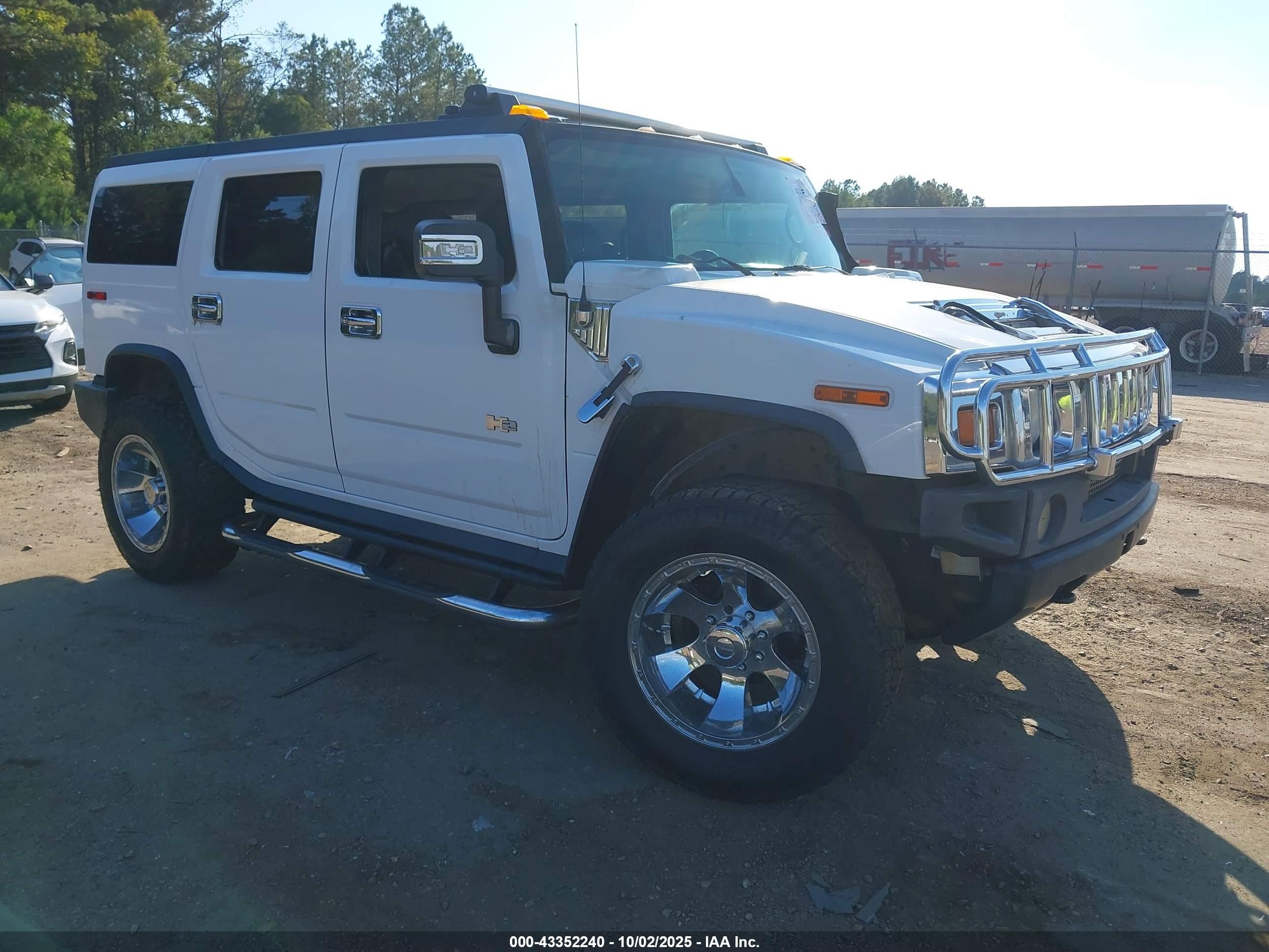 2006 Hummer H2, VIN 5GRGN23U76H102222 — Engine fire