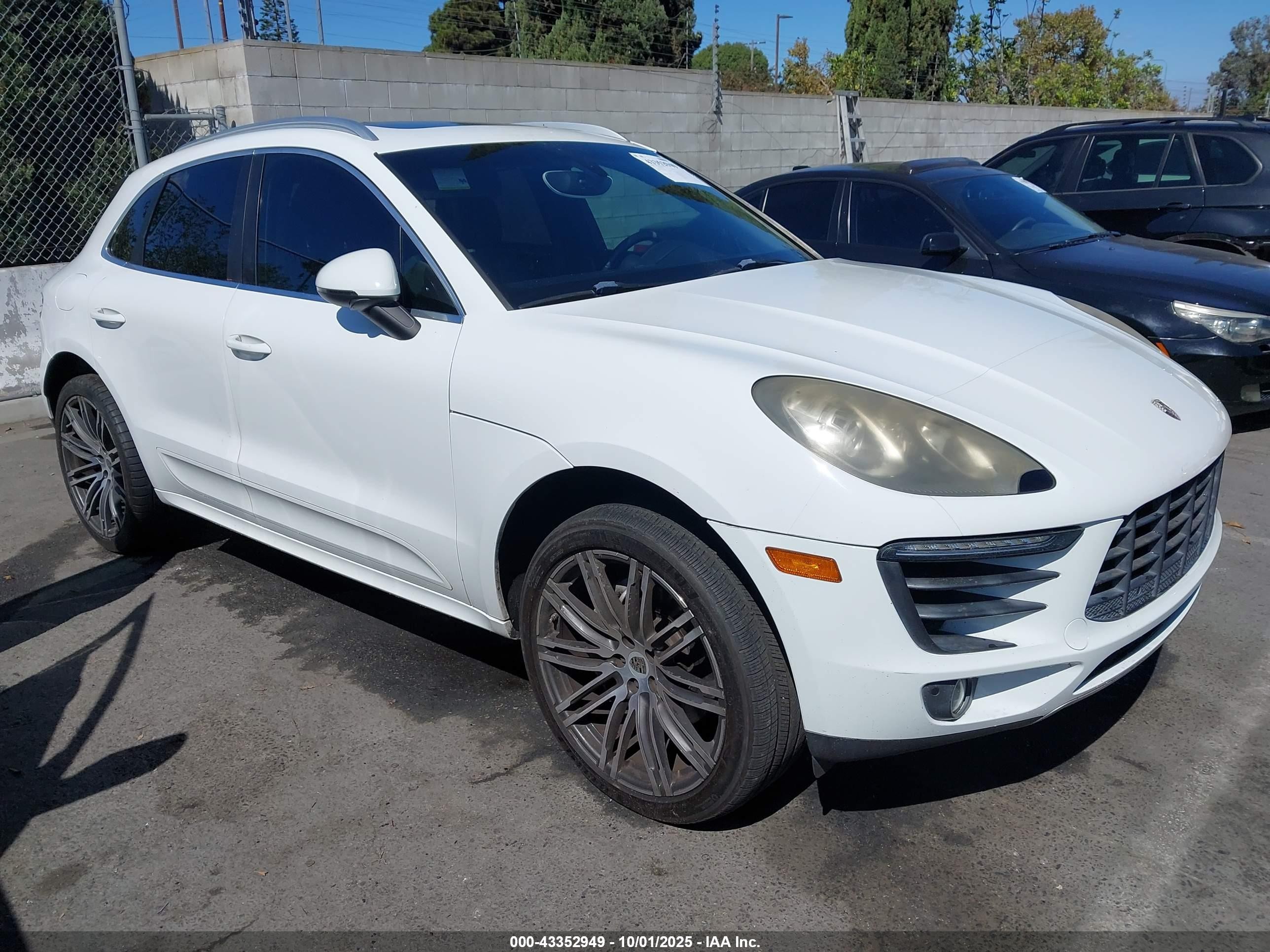 2015 Porsche Macan S, VIN WP1AB2A52FLB51111 — Theft recovery