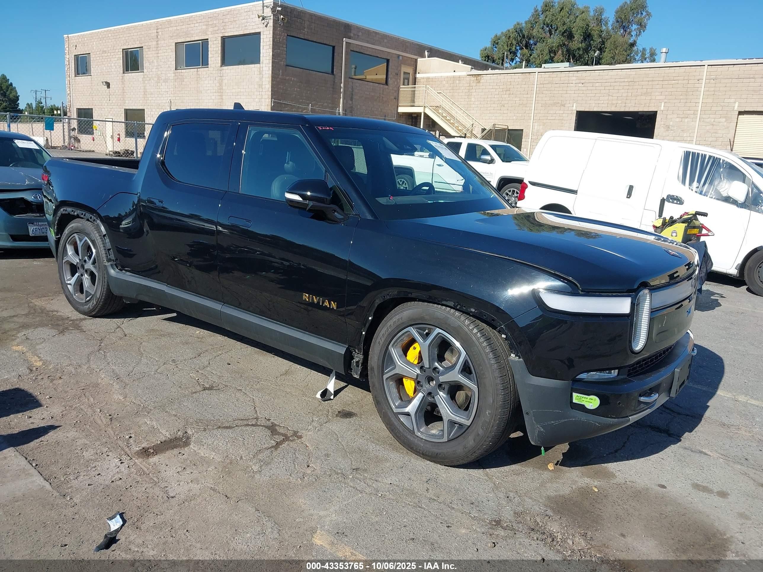 2022 Rivian R1T Adventure, VIN 7FCTGAAA8NN006610 — Electrical