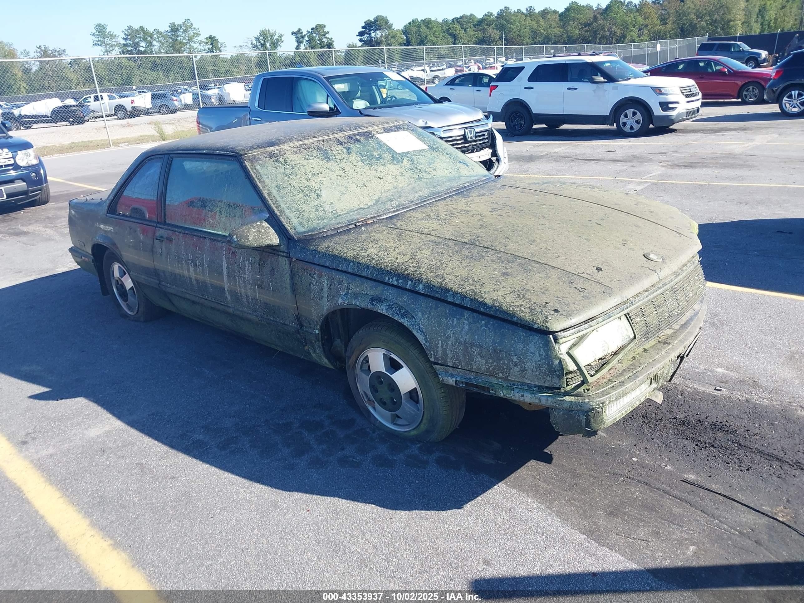 1989 Buick LeSabre, VIN 1G4HP14C0KH469842 — Перед