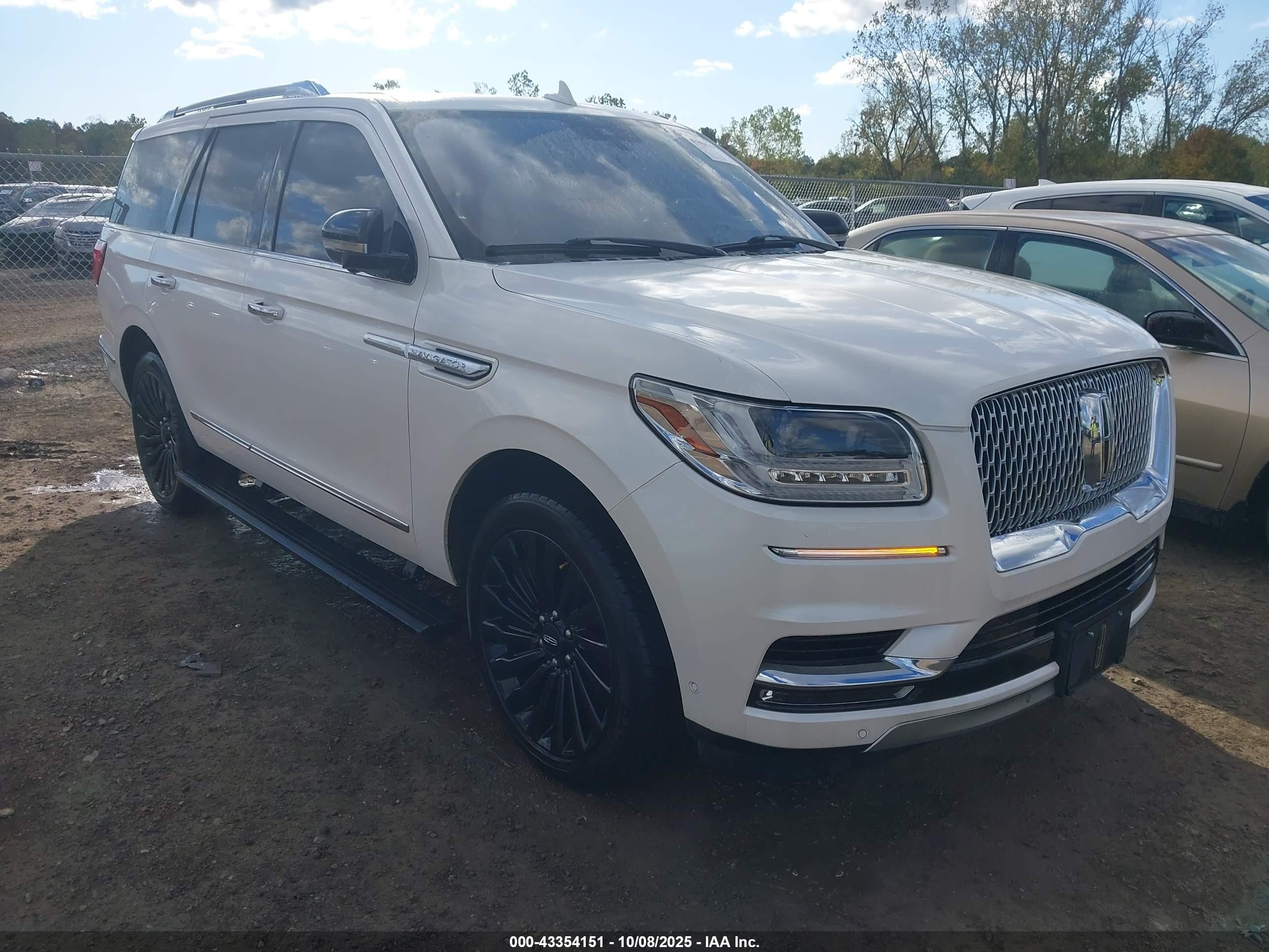 2018 Lincoln Navigator Reserve, VIN 5LMJJ2LT2JEL11011 — Theft recovery