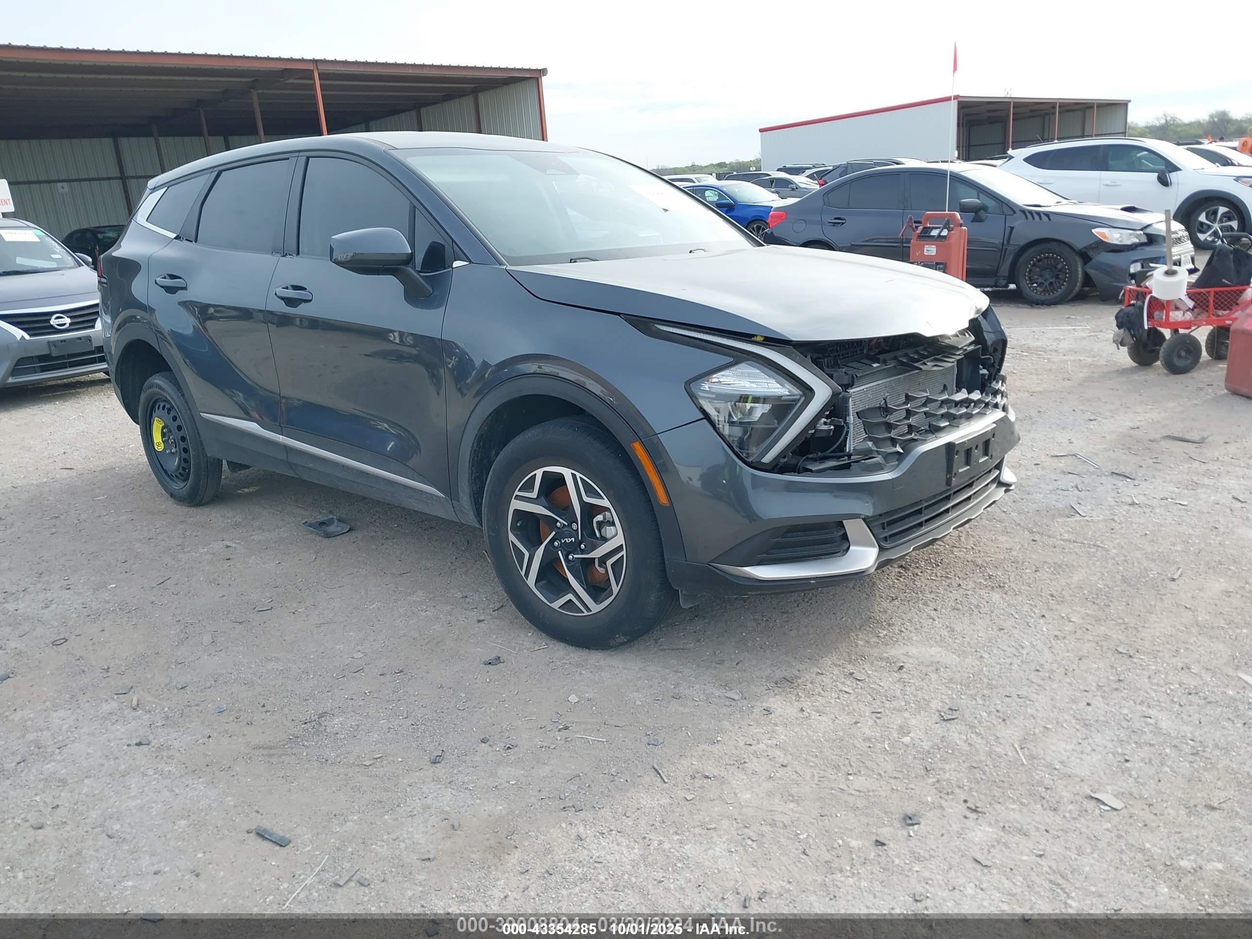 2023 Kia Sportage LX, VIN KNDPUCAF4P7155661 — Stripped