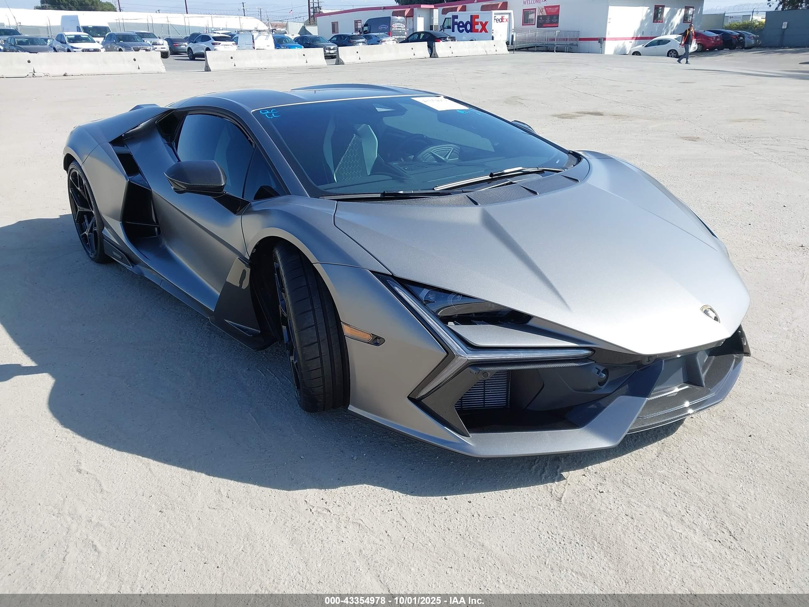 2025 Lamborghini Revuelto, VIN ZHWUC1ZMXSLA01916 — Side