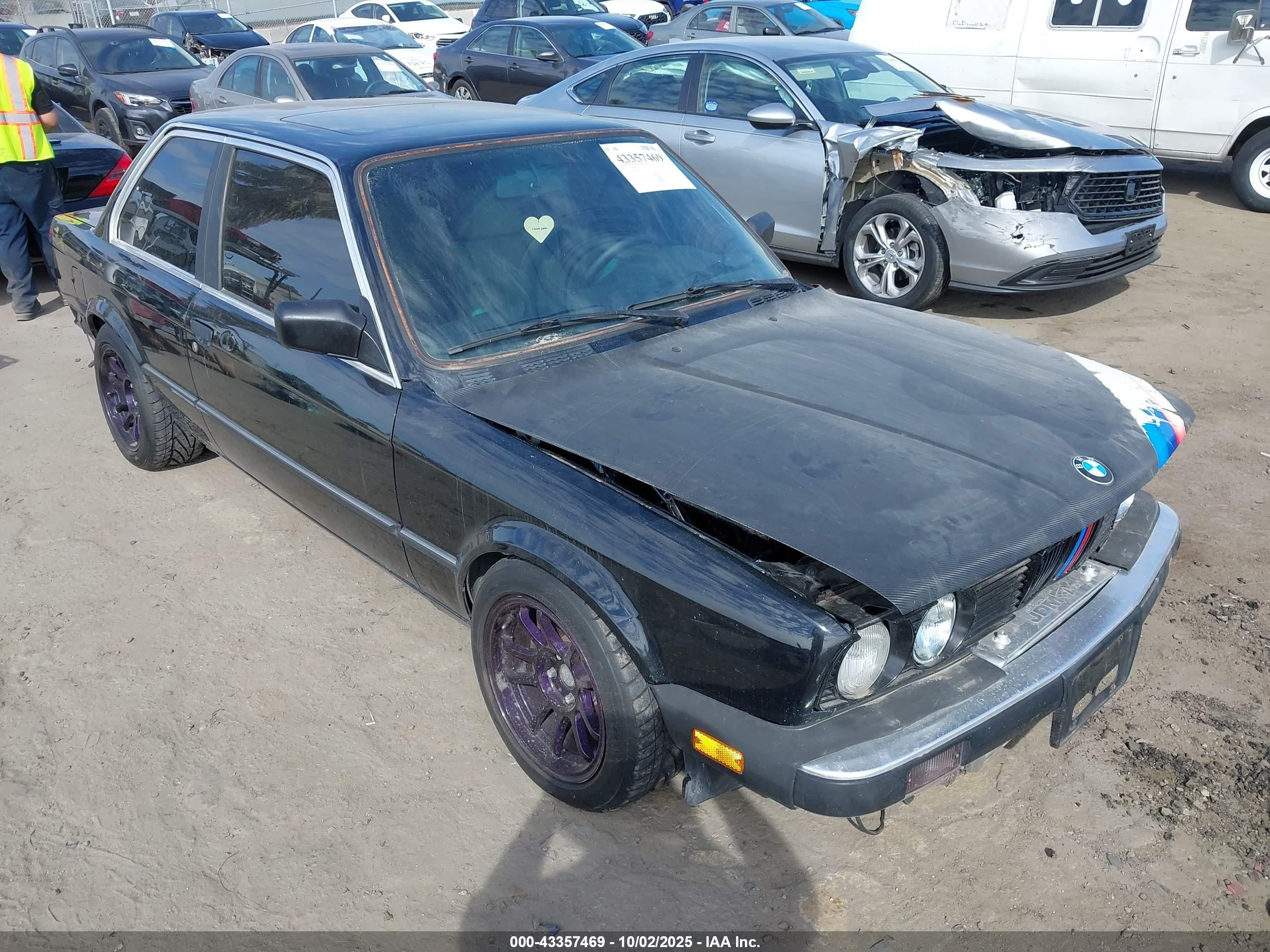 1985 BMW 3 Series 325e, VIN WBAAB5400F9630656 — Rear end