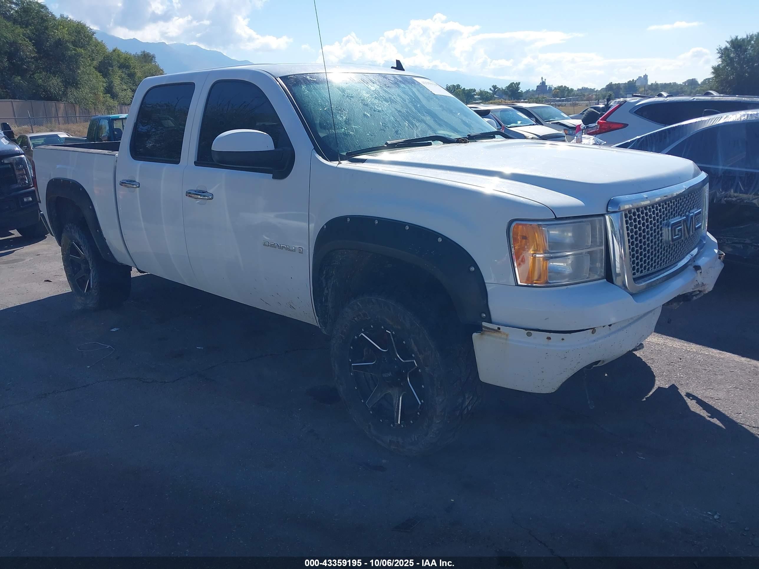 2008 GMC Sierra Denali, VIN 2GTEK638281329190 — All over