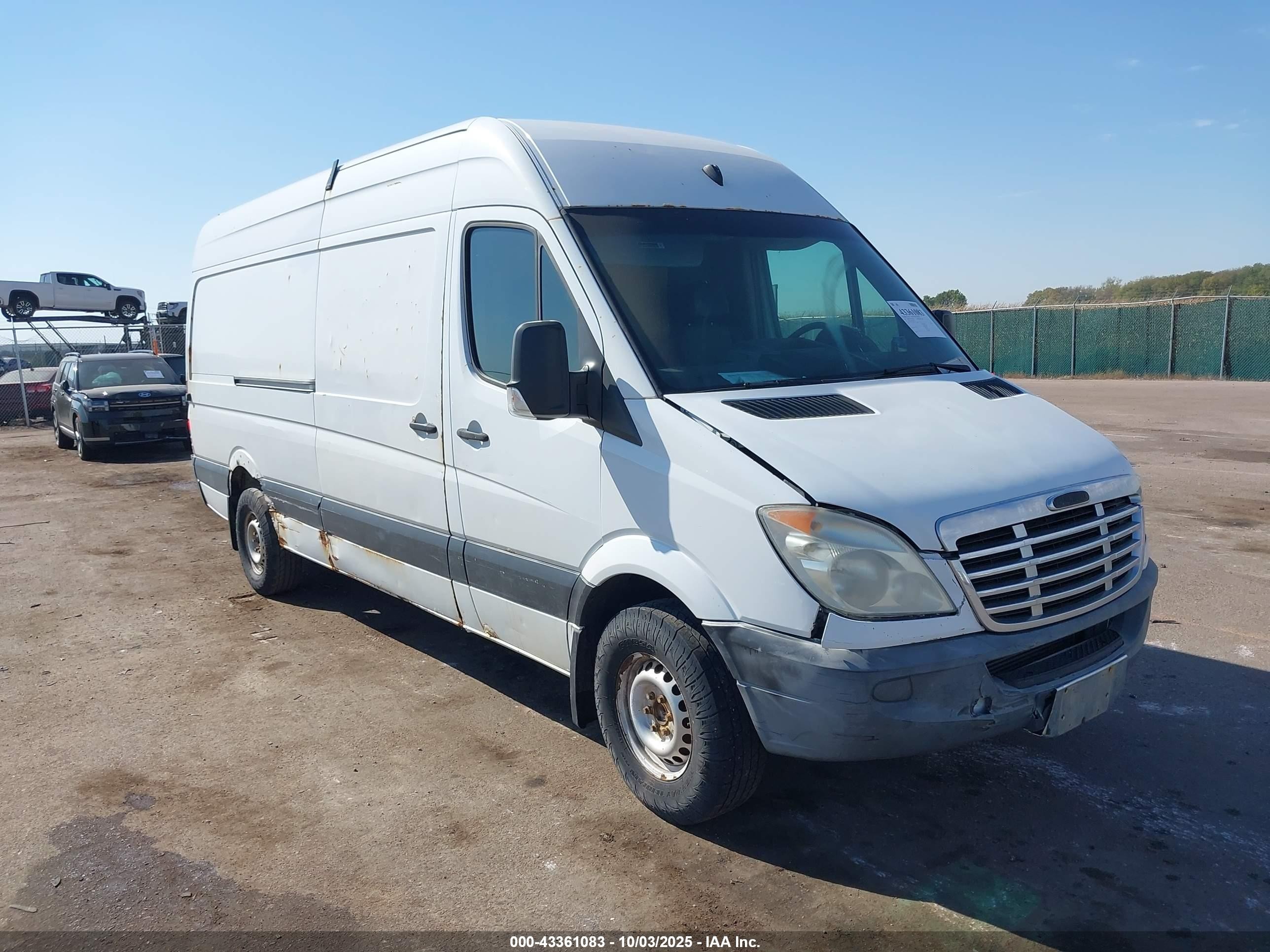 2007 Freightliner Sprinter, VIN WDYPE845175163519 — Перед