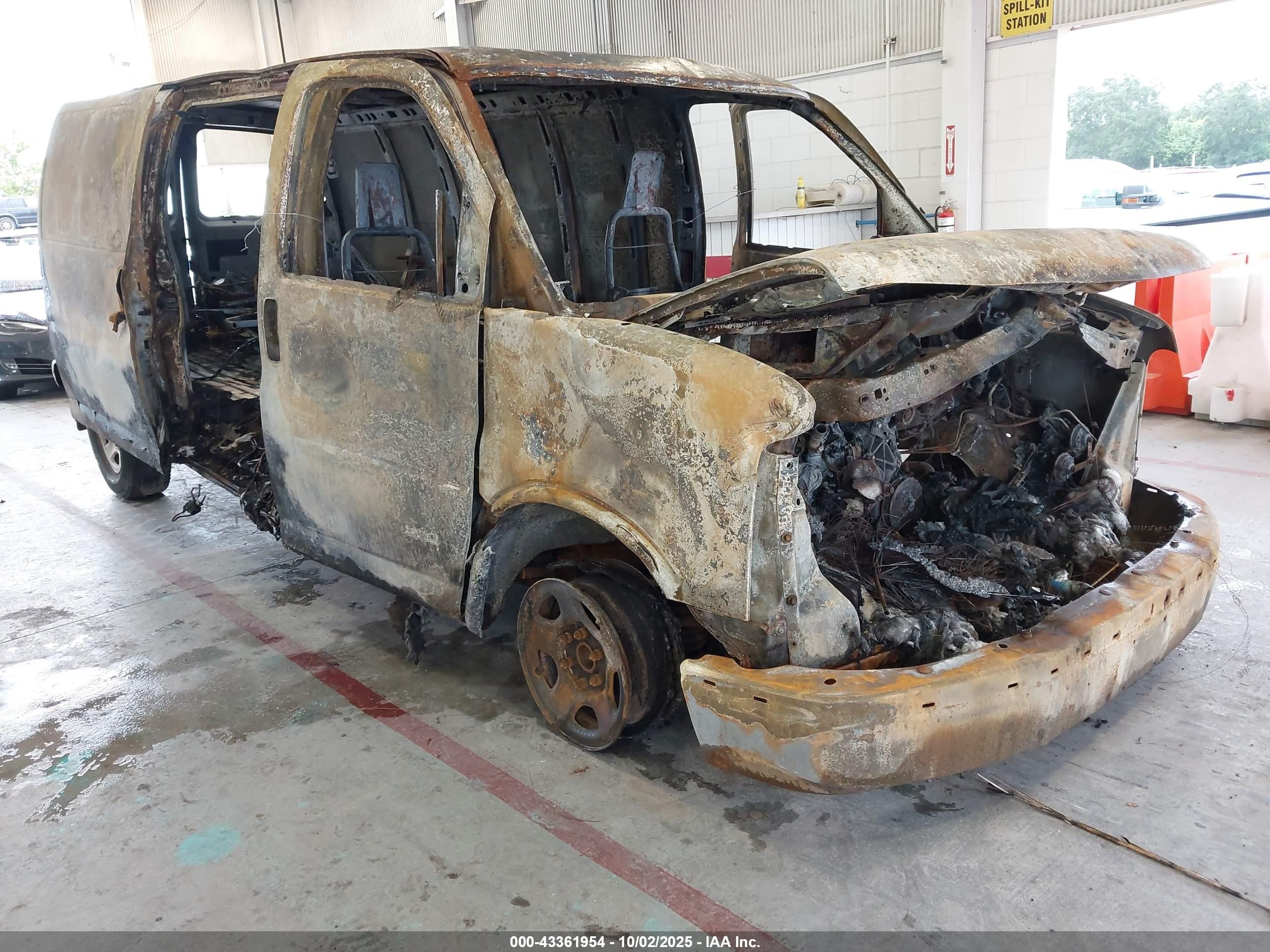 2003 Chevrolet Express, VIN 1GCFG29TX31173764 — Burn