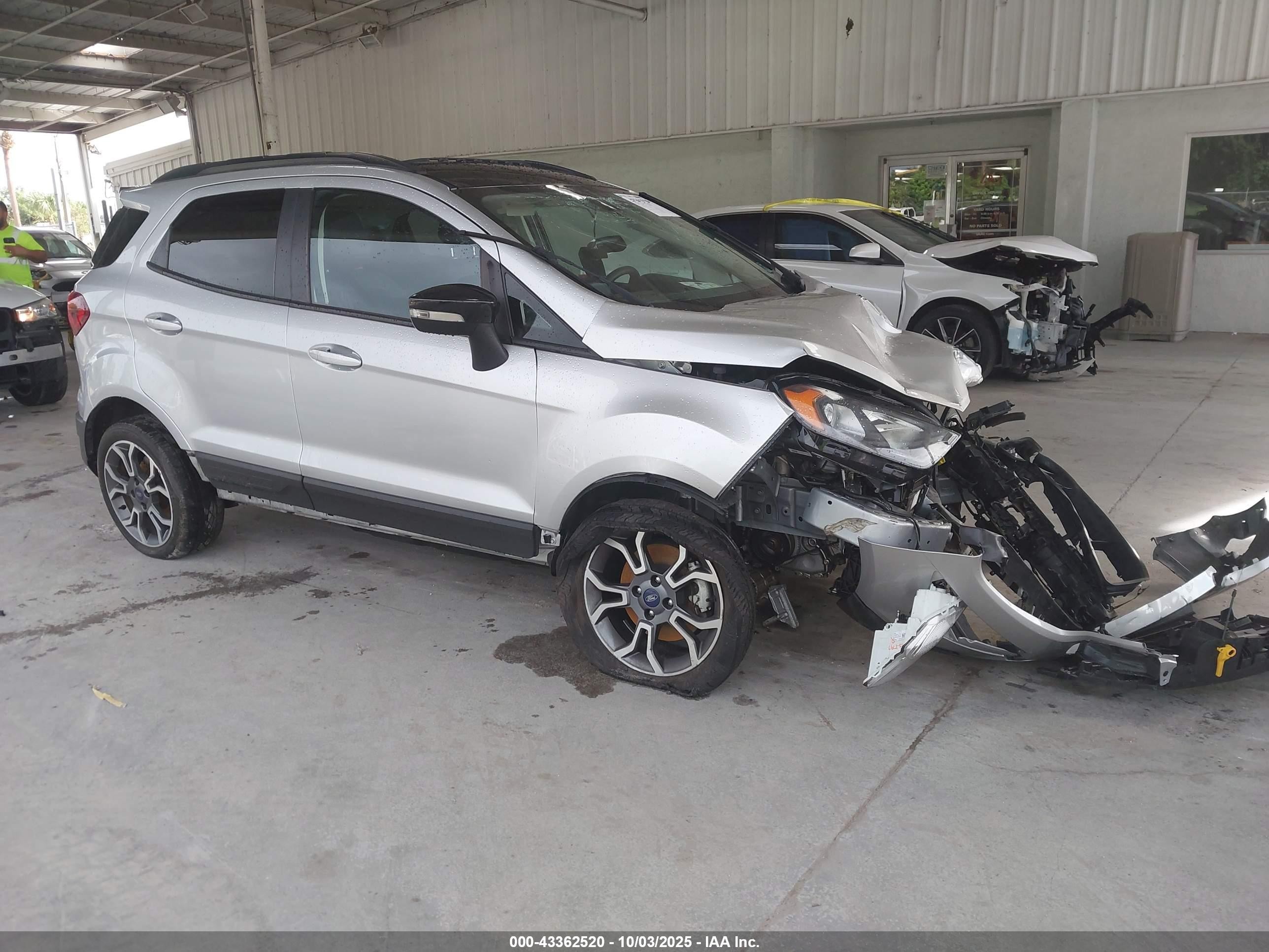 2020 Ford EcoSport SES, VIN MAJ6S3JL8LC383645 — Front end