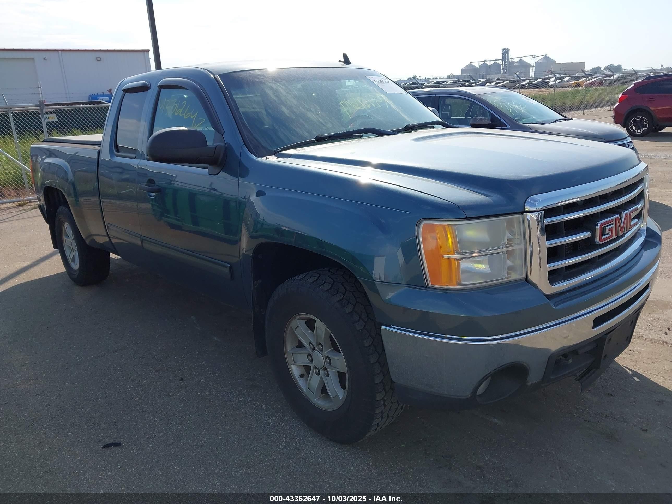 2013 GMC Sierra 1500 SLE, VIN 1GTR2VE73DZ288344 — Front end