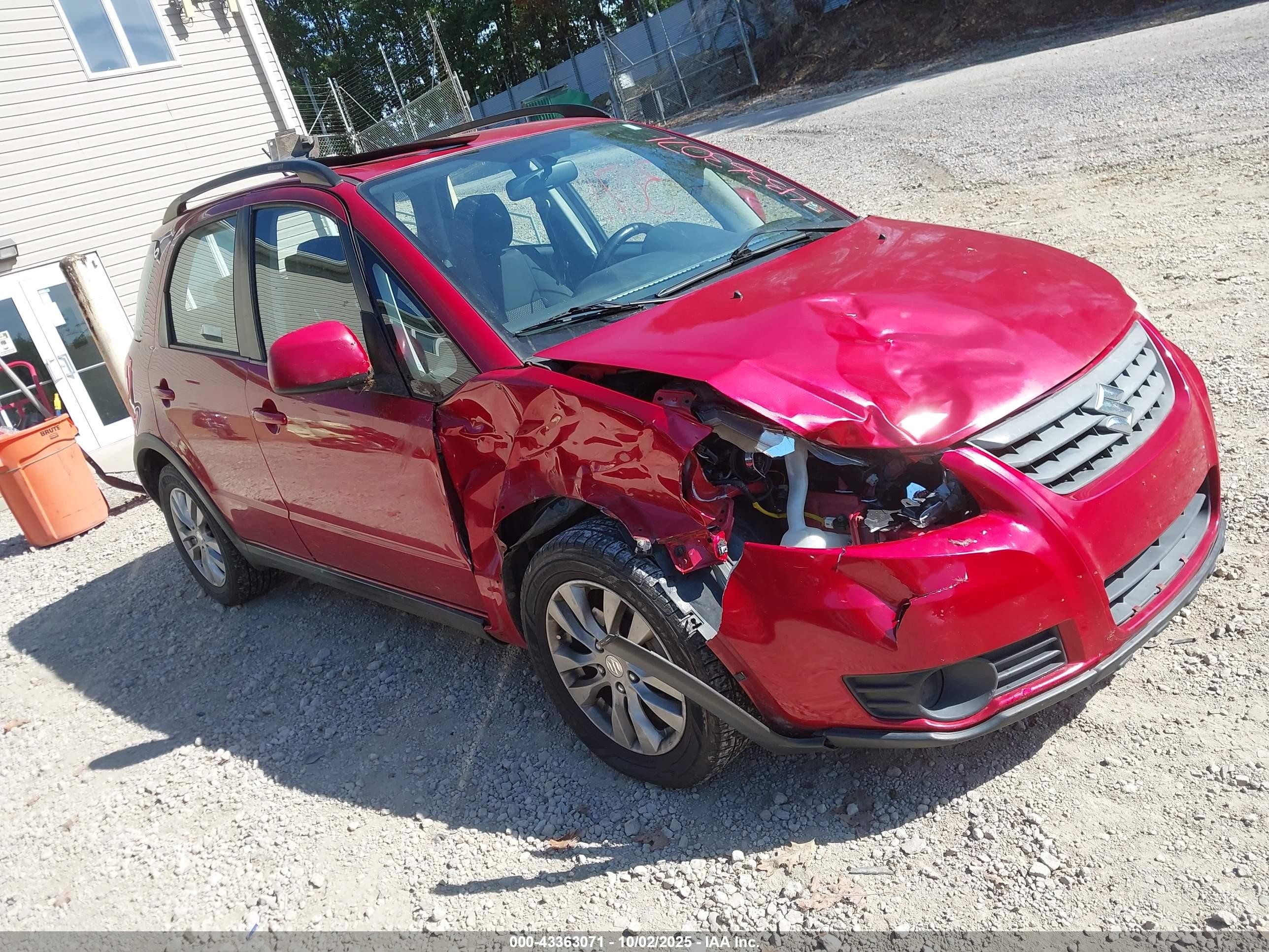 2013 Suzuki SX4 Crossover, VIN JS2YB5A34D6100176 — Front end