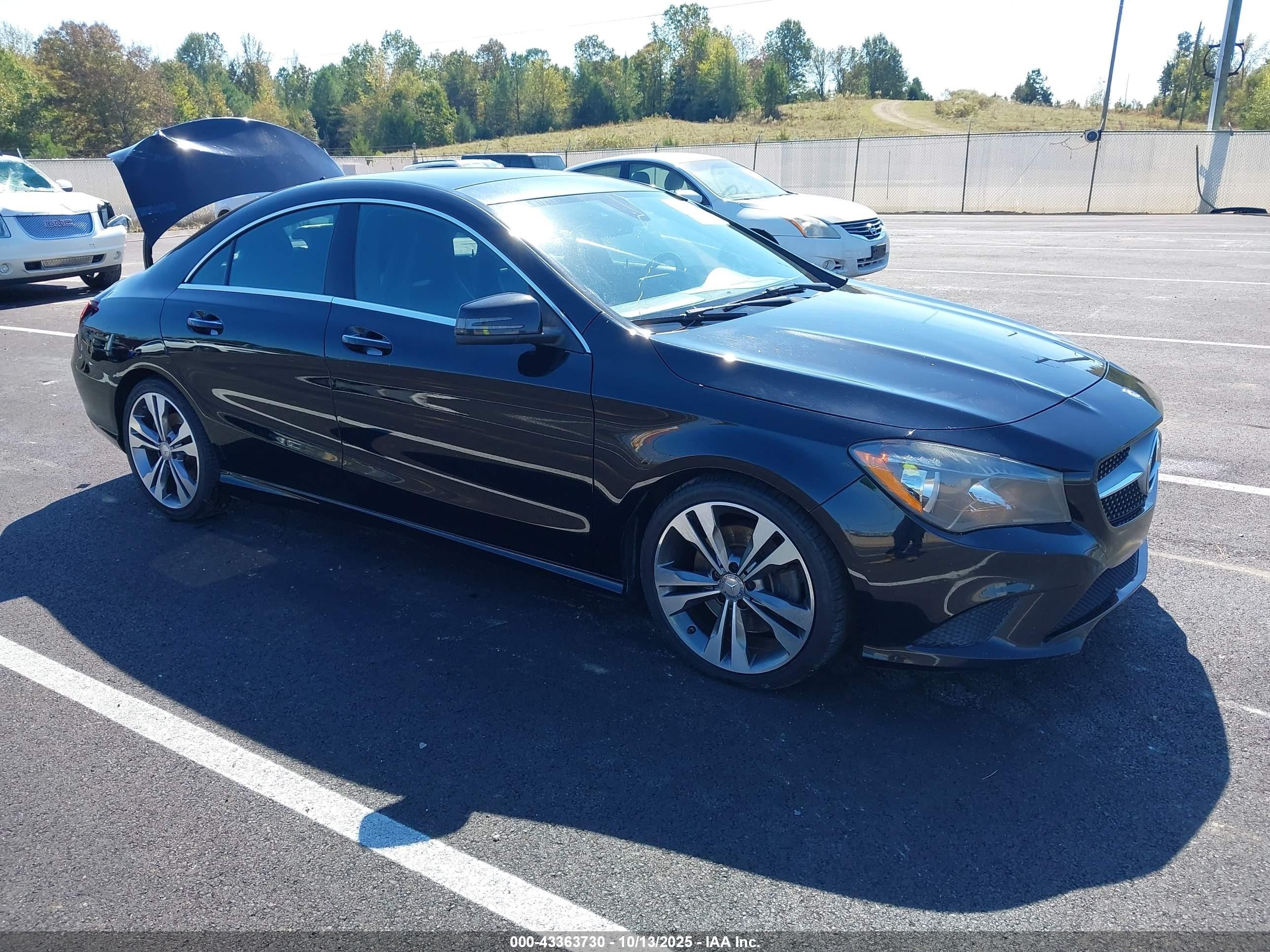 2015 Mercedes-Benz CLA 250, VIN WDDSJ4EB9FN213490 — Rear end