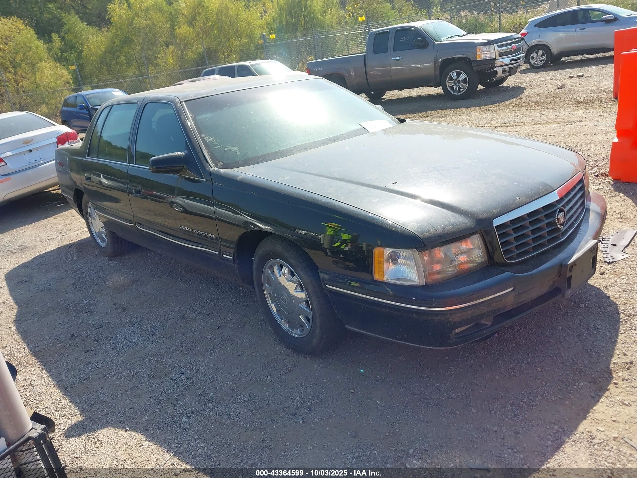 1998 Cadillac Concours, VIN 1G6KF5494WU788170 — Бок