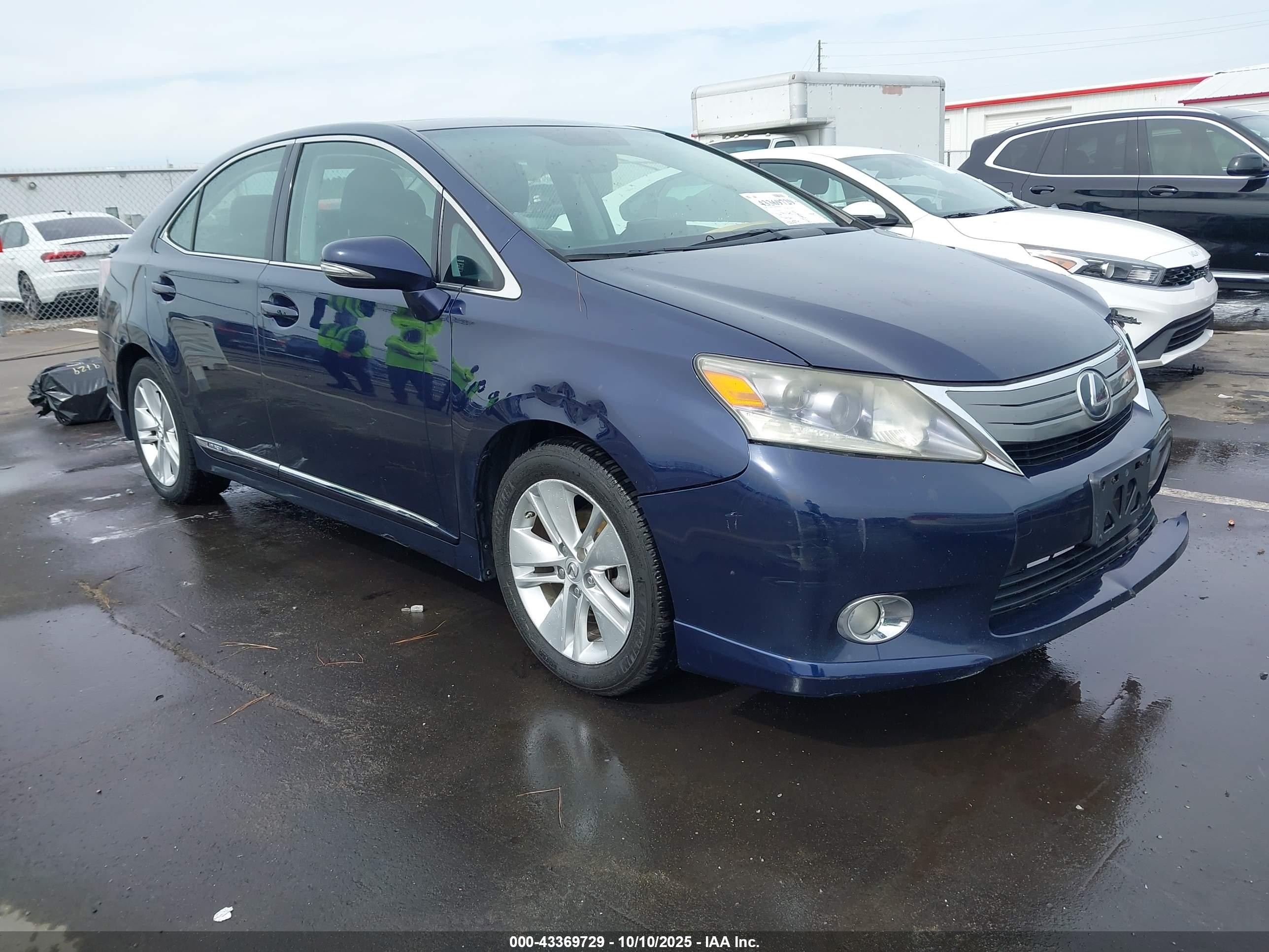 2011 Lexus HS 250h, VIN JTHBB1BAXB2044687 — Front end