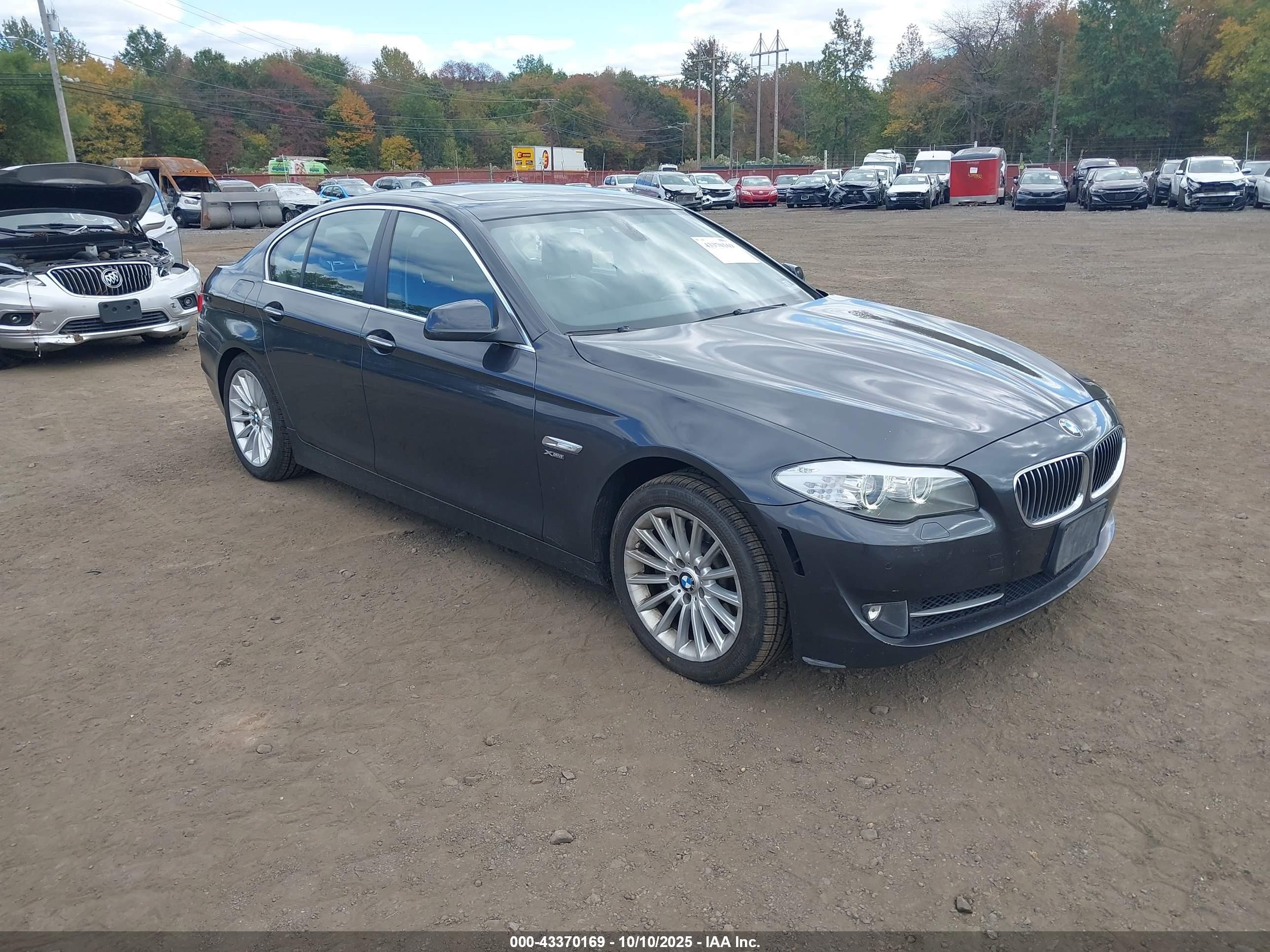 2011 BMW 5 Series 535i xDrive, VIN WBAFU7C52BDU55911 — Normal wear