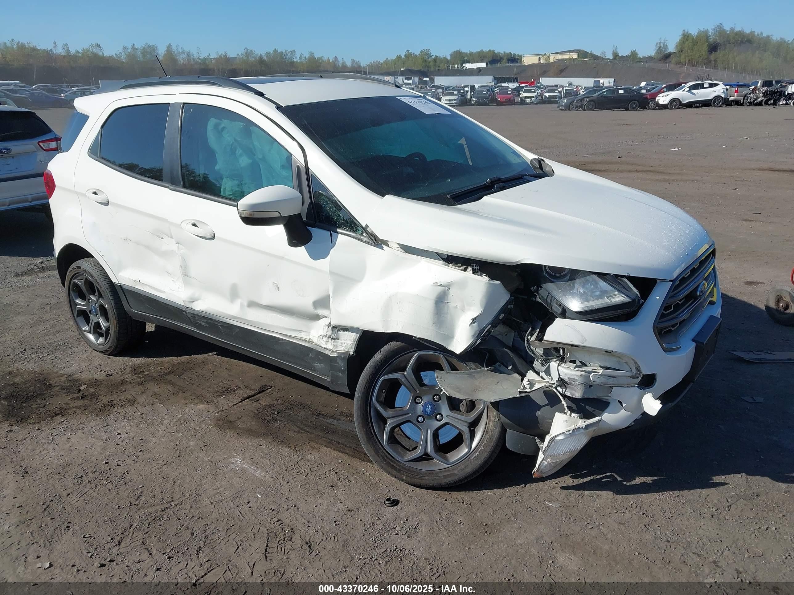 2018 Ford EcoSport SES, VIN MAJ6P1CL4JC187301 — Side