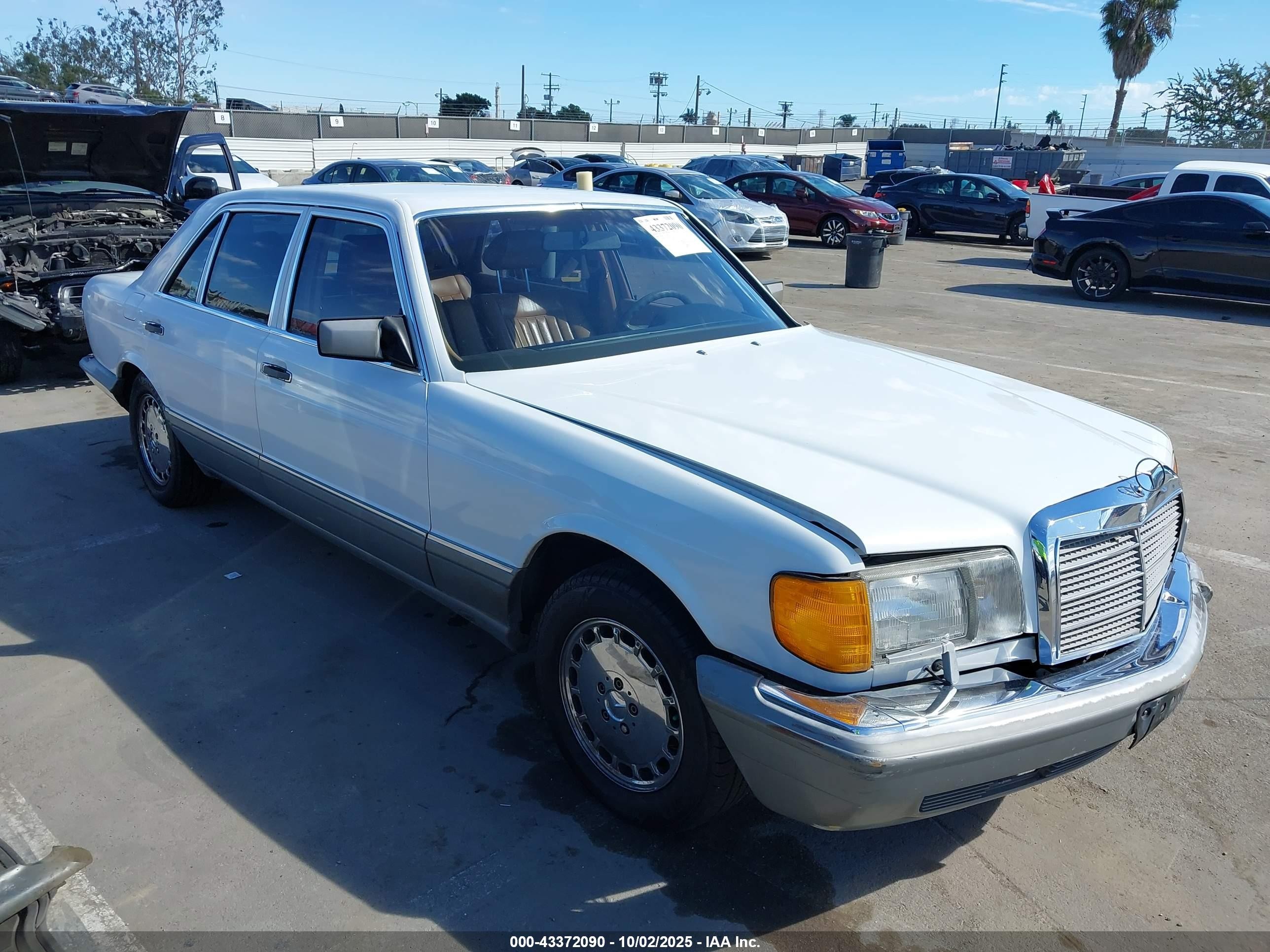 1988 Mercedes-Benz 420 SEL, VIN WDBCA35DXJA422827 — Front end