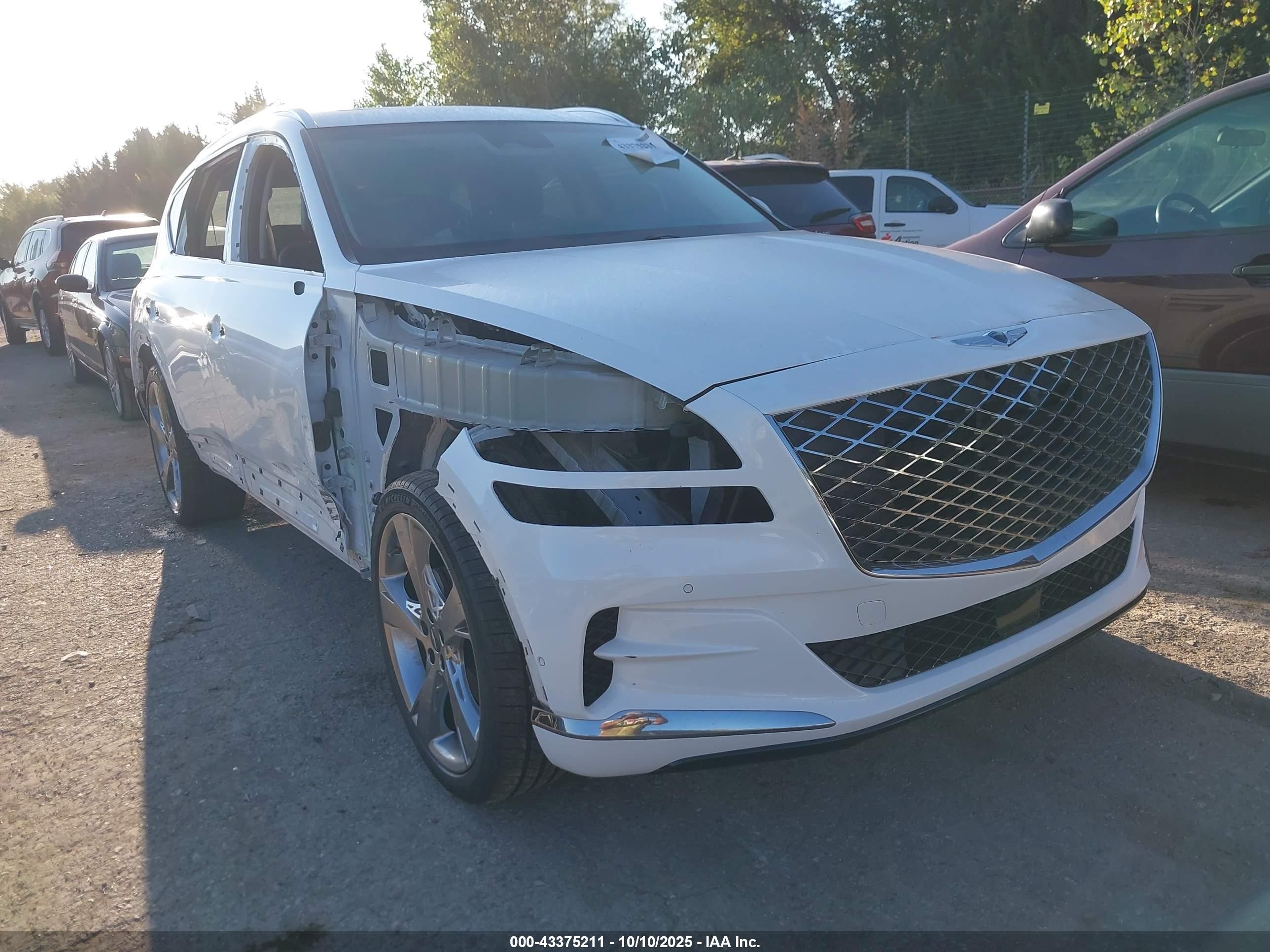 2021 Genesis GV80, VIN KMUHBDSB6MU039433 — Side