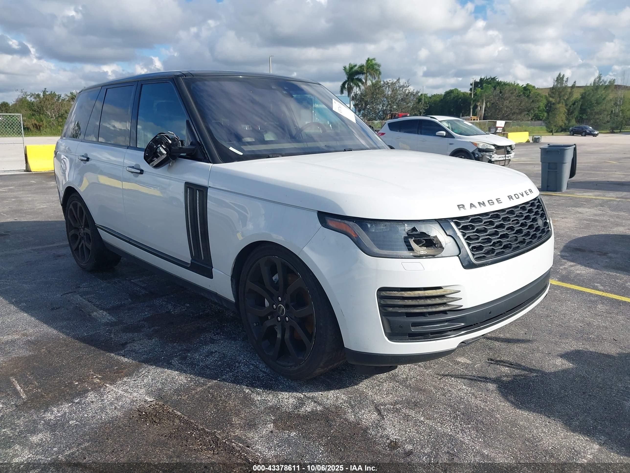 2018 Land Rover Range Rover, VIN SALGR2RV2JA399609 — Vandalism