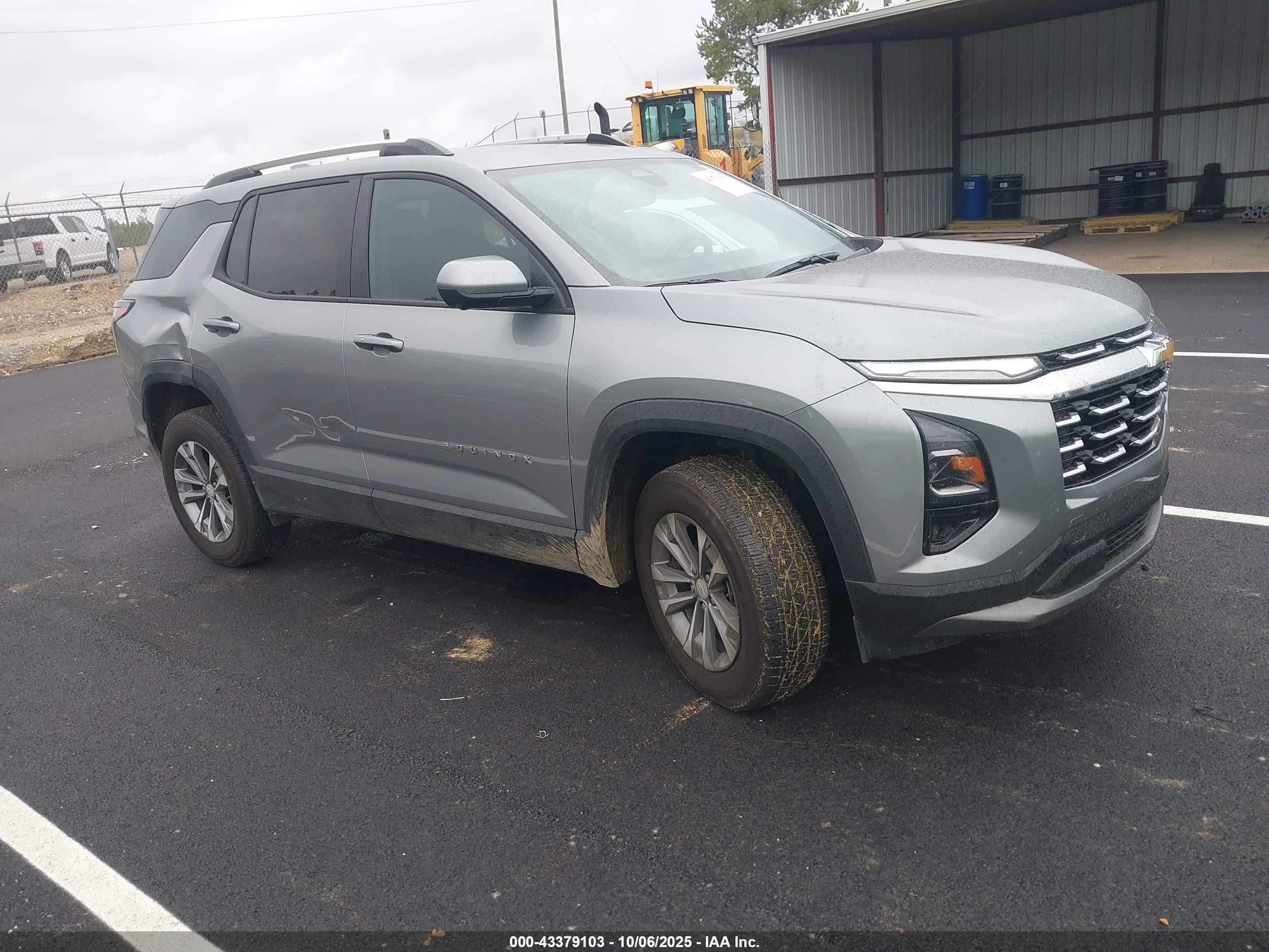 2025 Chevrolet Equinox FWD LT, VIN 3GNAXHEG1SL187895 — Front end