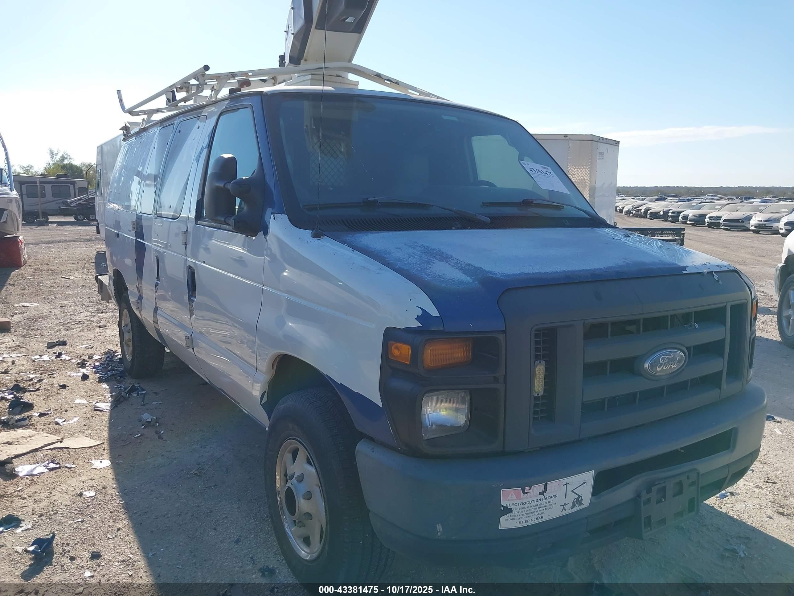 2013 Ford E-Series Commercial, VIN 1FDSE3EL5DDB15055 — Front end