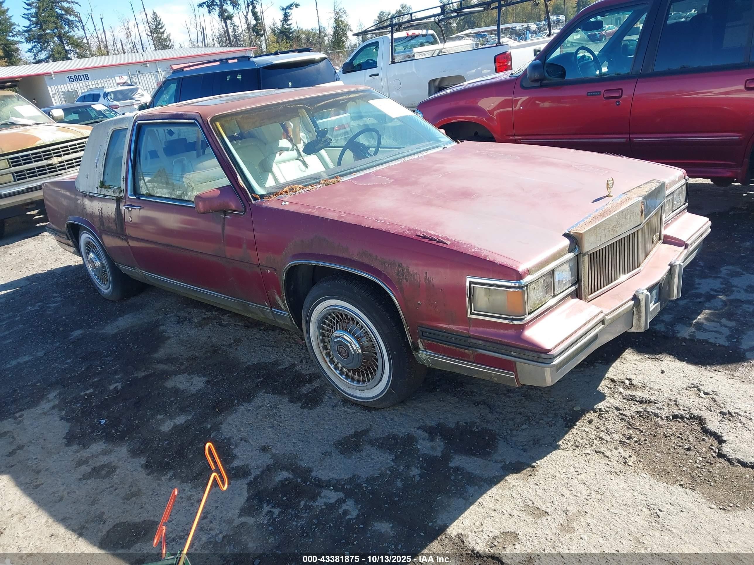 1986 Cadillac DeVille, VIN 1G6CD4787G4245050 — Зад