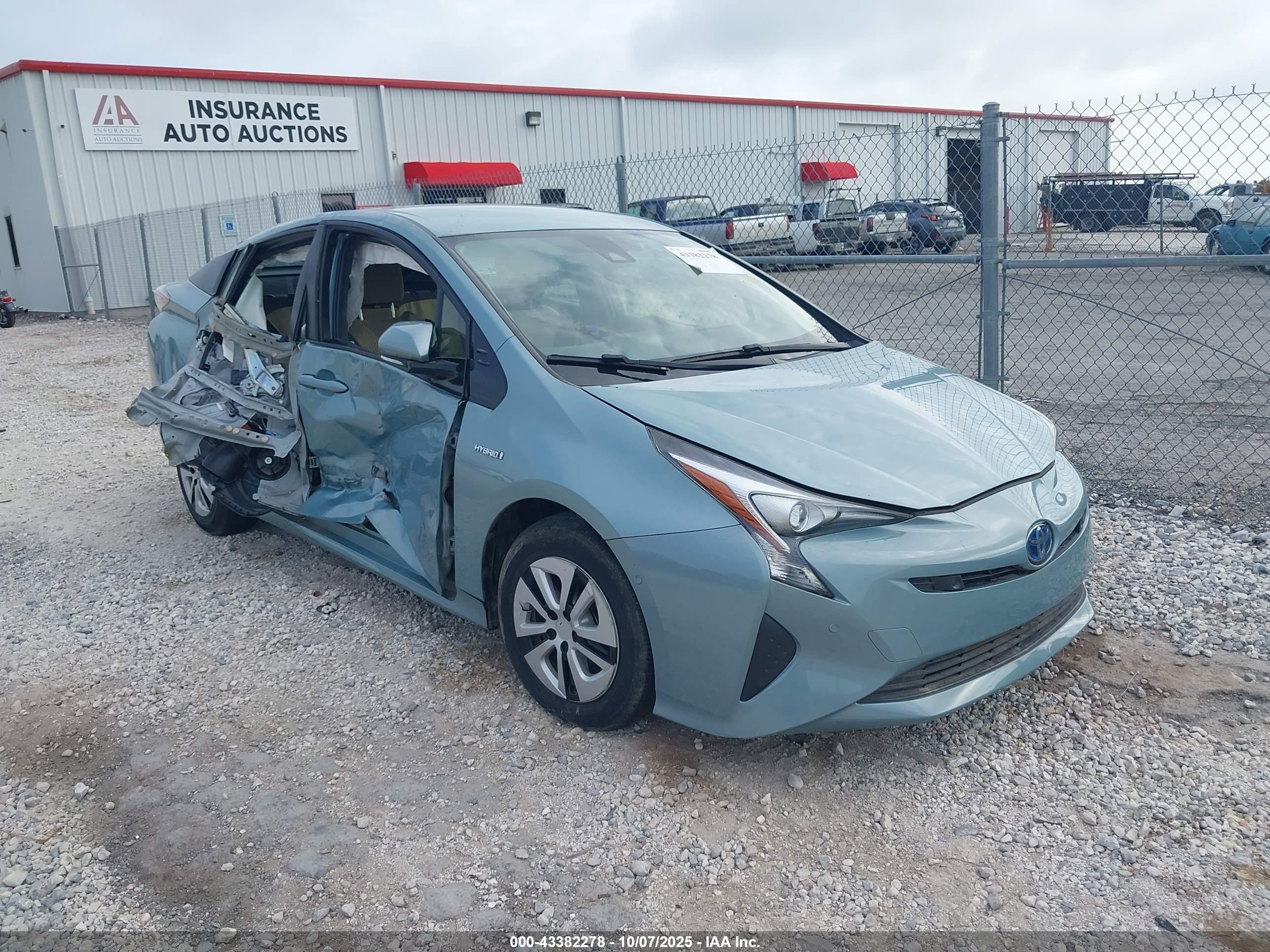 2017 Toyota Prius Two, VIN JTDKBRFU3H3048040 — Side