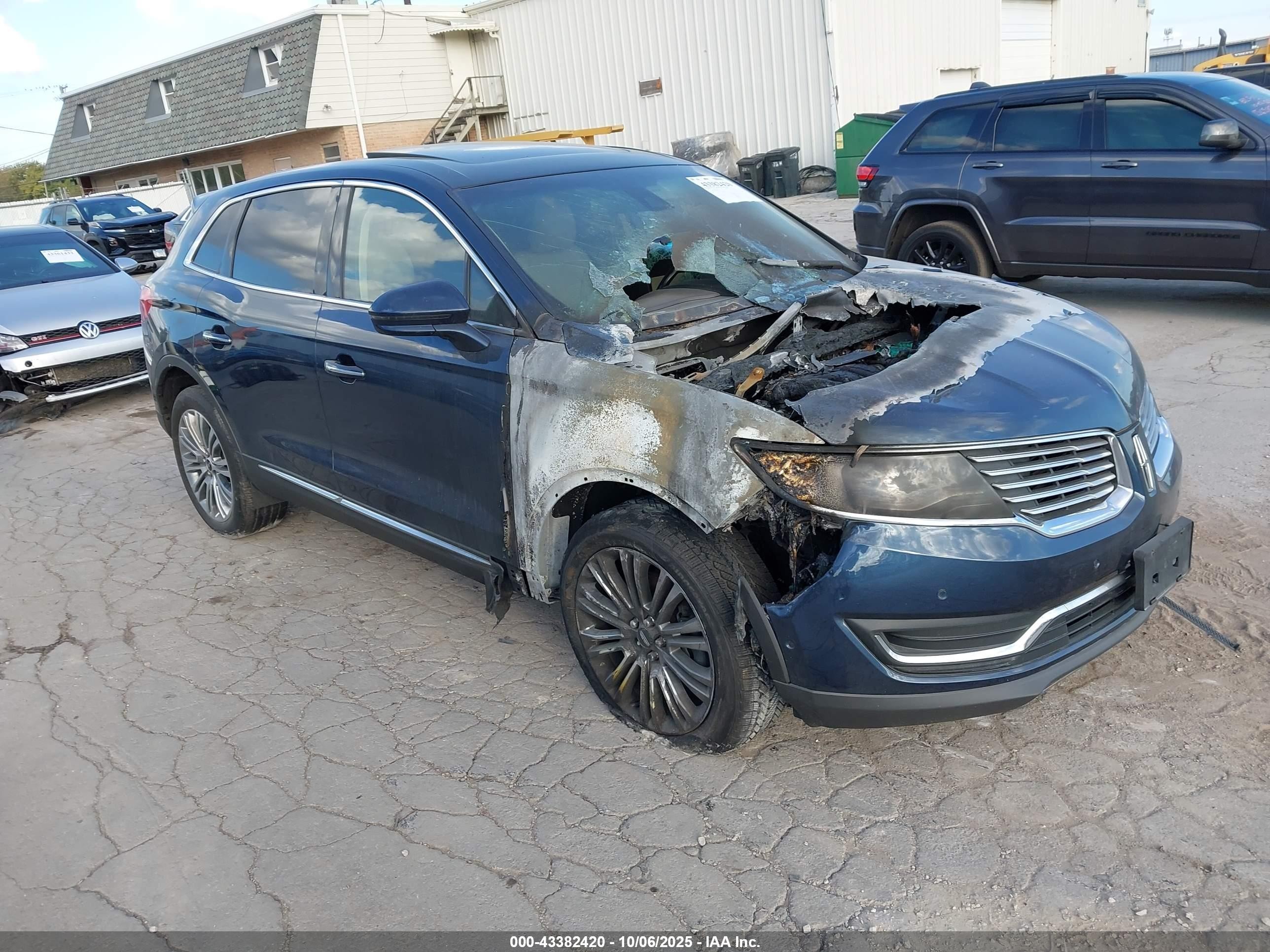 2017 Lincoln MKX Reserve, VIN 2LMPJ8LR8HBL50619 — Engine fire