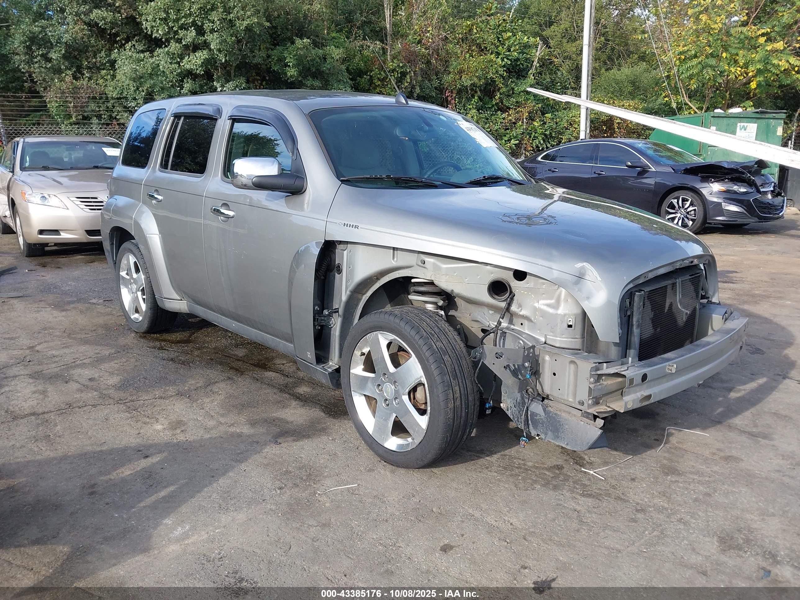 2006 Chevrolet HHR LT, VIN 3GNDA23P26S545435 — Front end