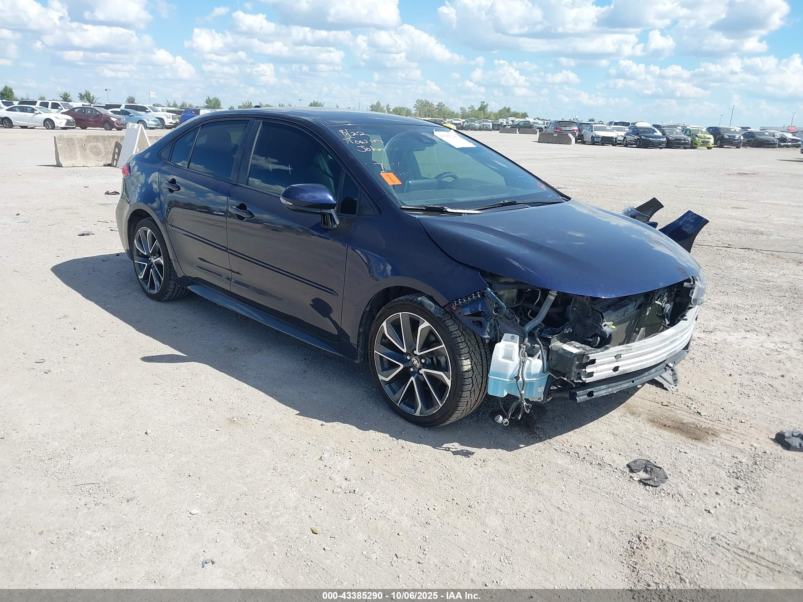 2020 Toyota Corolla SE, VIN JTDS4RCE5LJ039058 — Перед