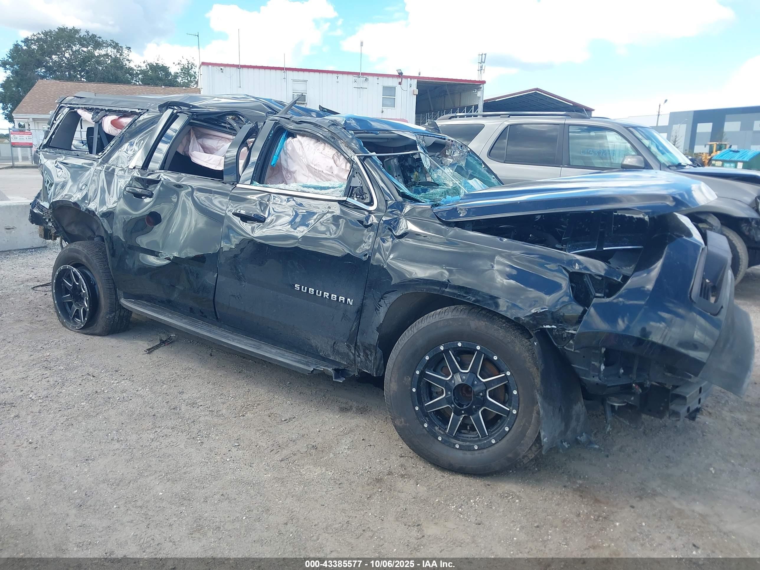 2018 Chevrolet Suburban LS, VIN 1GNSCGKC7JR352612 — All over