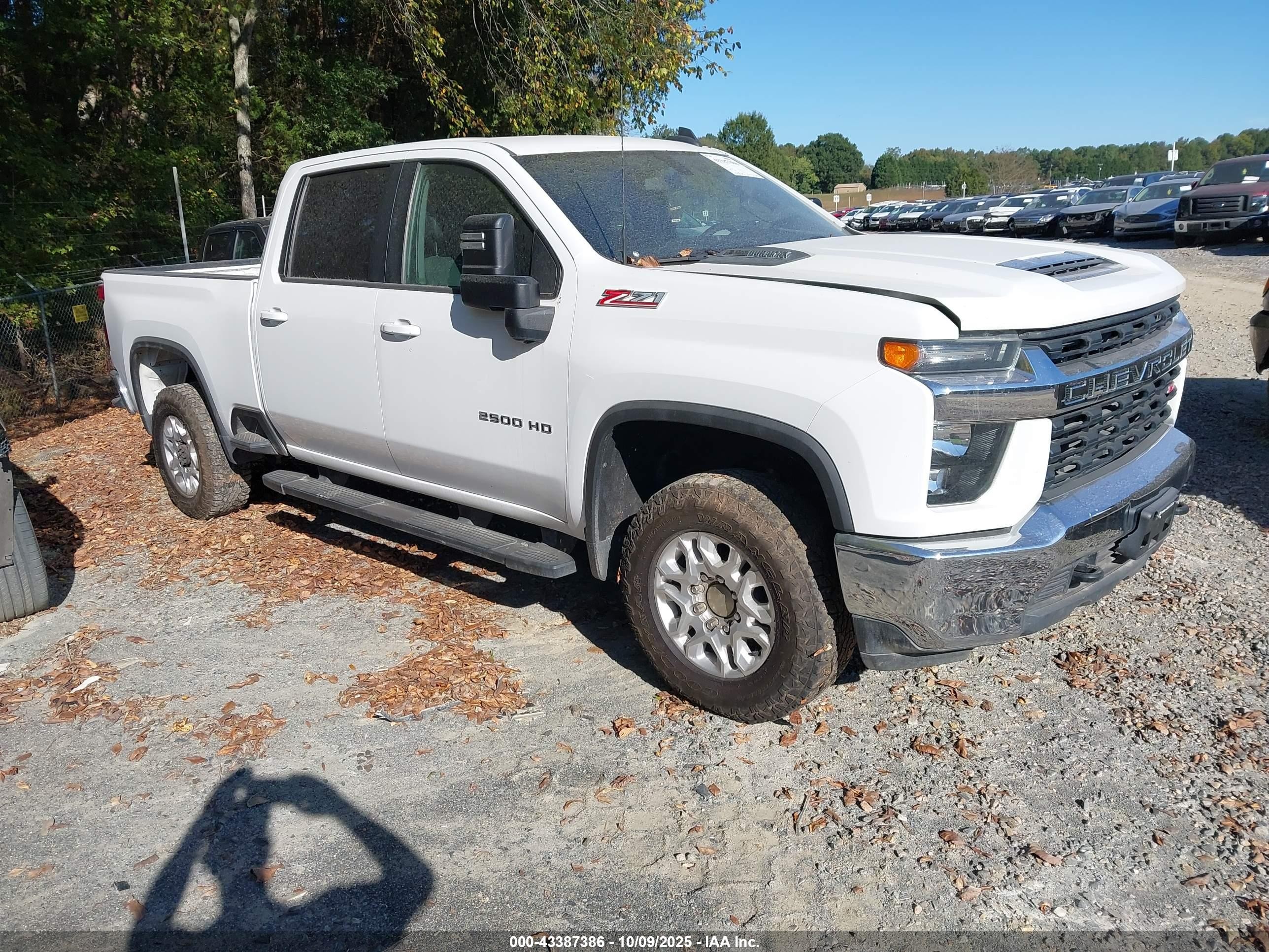 2020 Chevrolet Silverado 2500HD LT, VIN 1GC1YNEY9LF302378 — Repossession