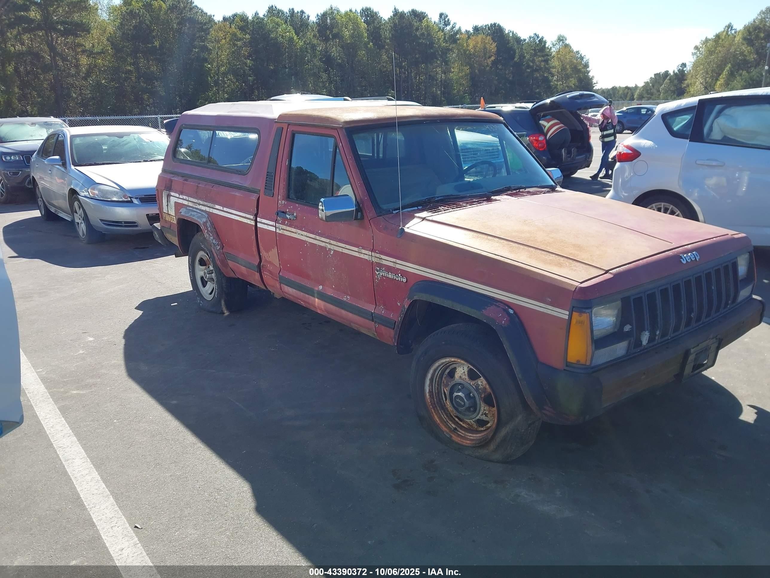 1988 Jeep Comanche PIONEER, VIN 1JTMW64P4JT256005 — Зад