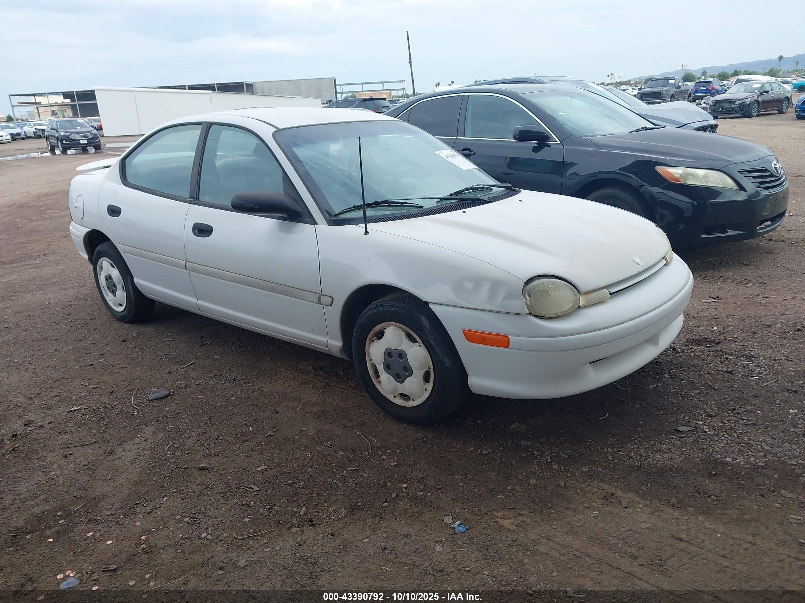 1996 Dodge Neon, VIN 3B3ES47Y5TT327506 — Front end