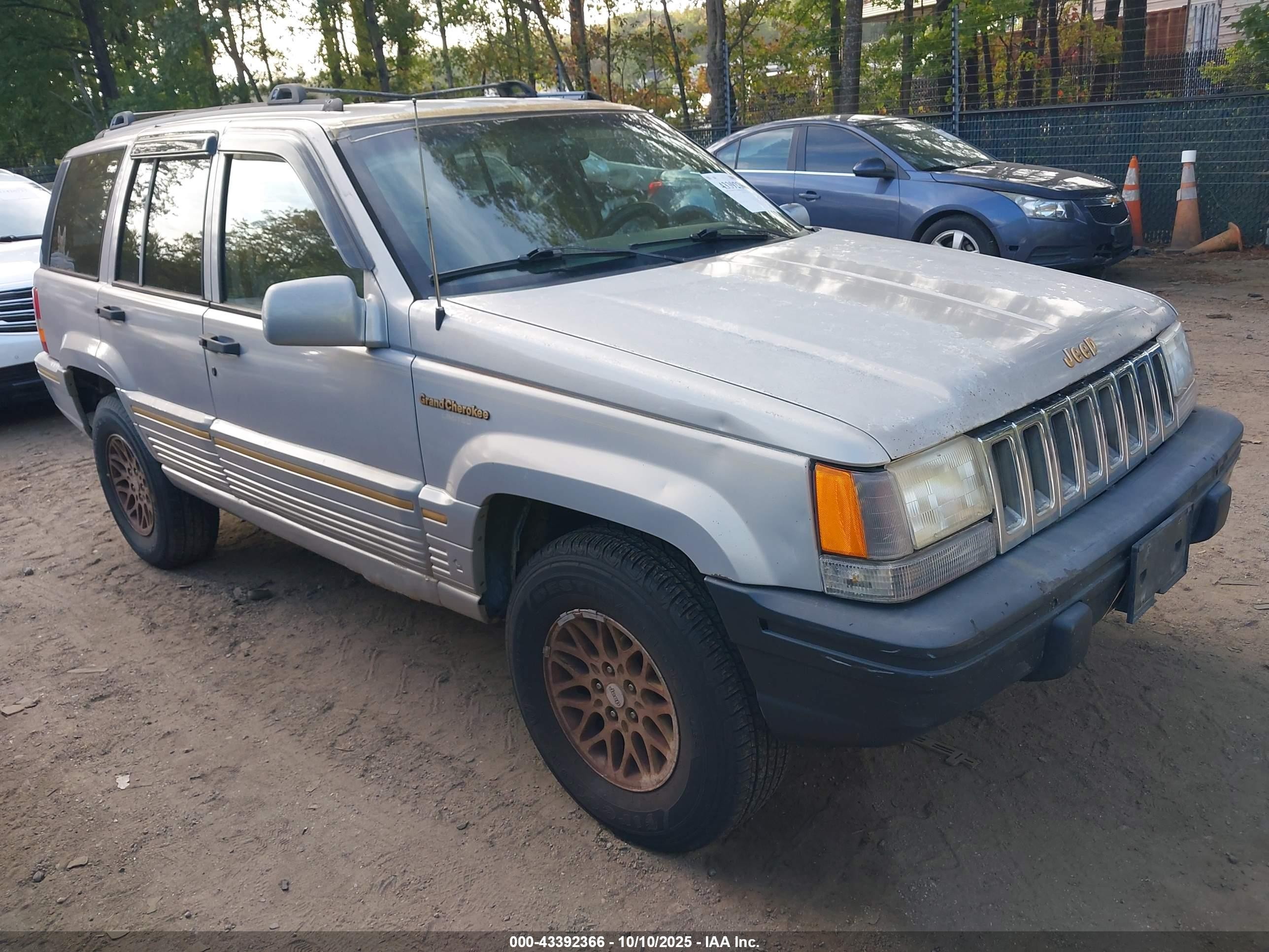 1995 Jeep Grand Cherokee Limited, VIN 1J4GZ78S1SC543520 — Normal wear