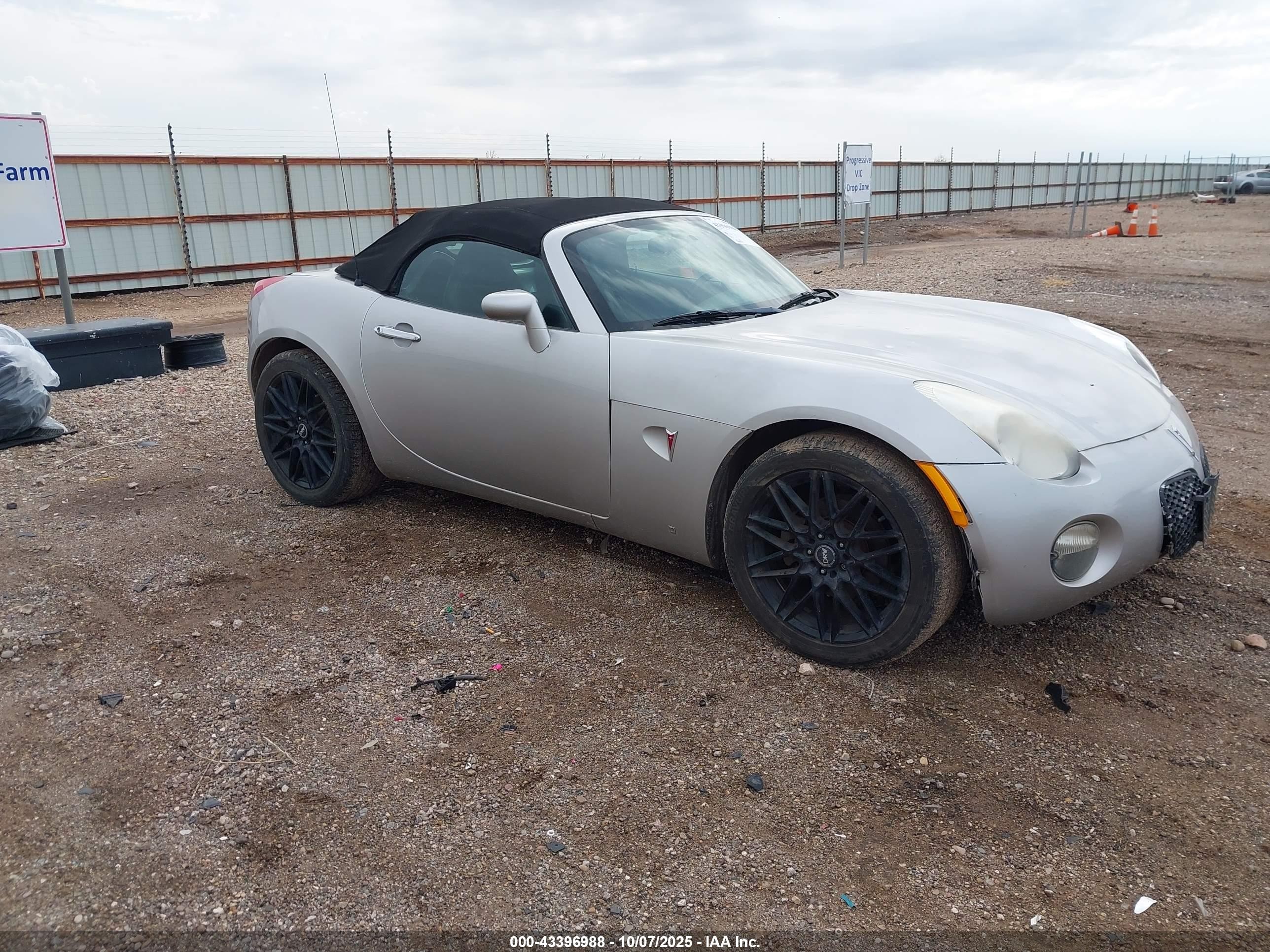 2007 Pontiac Solstice, VIN 1G2MB35B97Y132732 — Hail