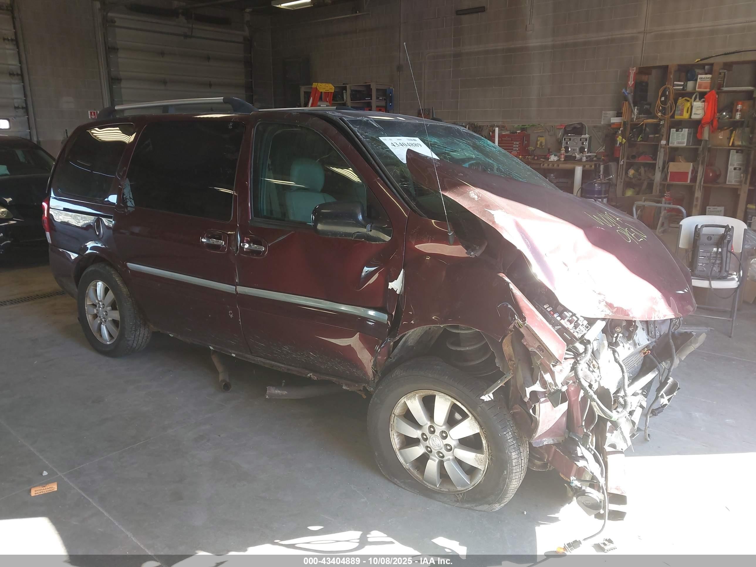 2007 Buick Terraza CXL, VIN 5GADV33WX7D194237 — Перед