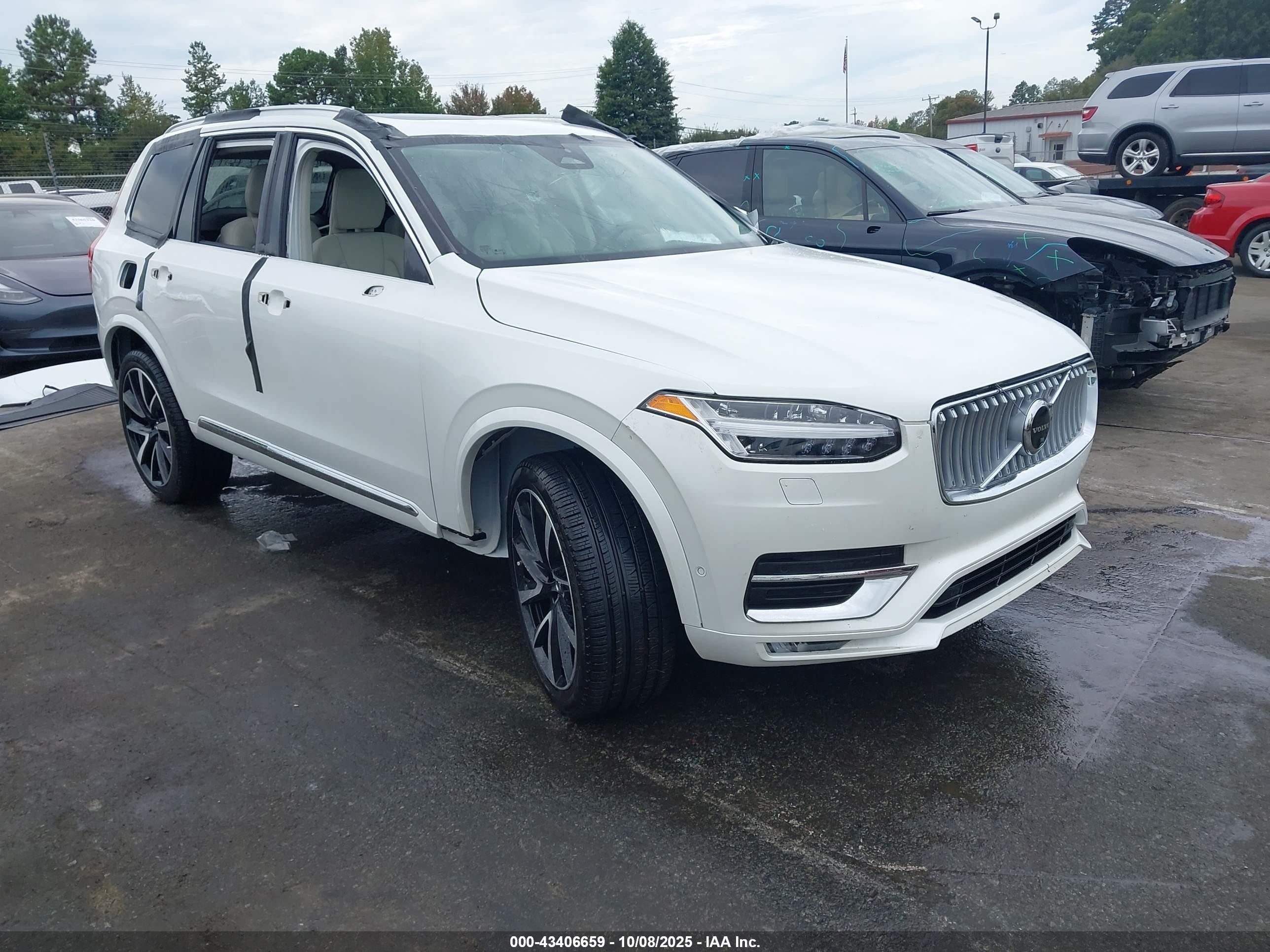 2024 Volvo XC90 Plus Bright Theme, VIN YV4062PE5R1152579 — Storm
