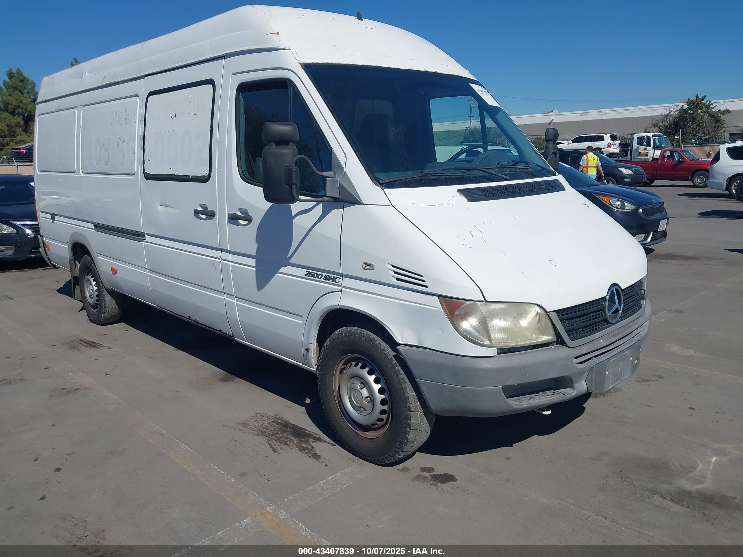 2006 Freightliner Sprinter, VIN WDYPD744565900112 — Не указано